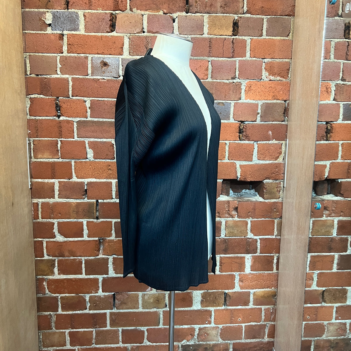 Hatching Pleats Jacket