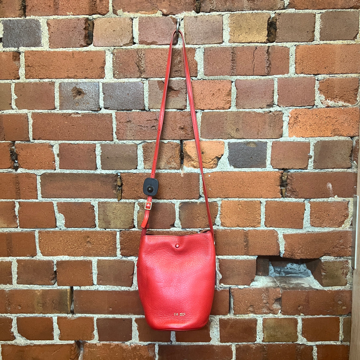 YU MEI bucket bag – Wellington Hunters and Collectors