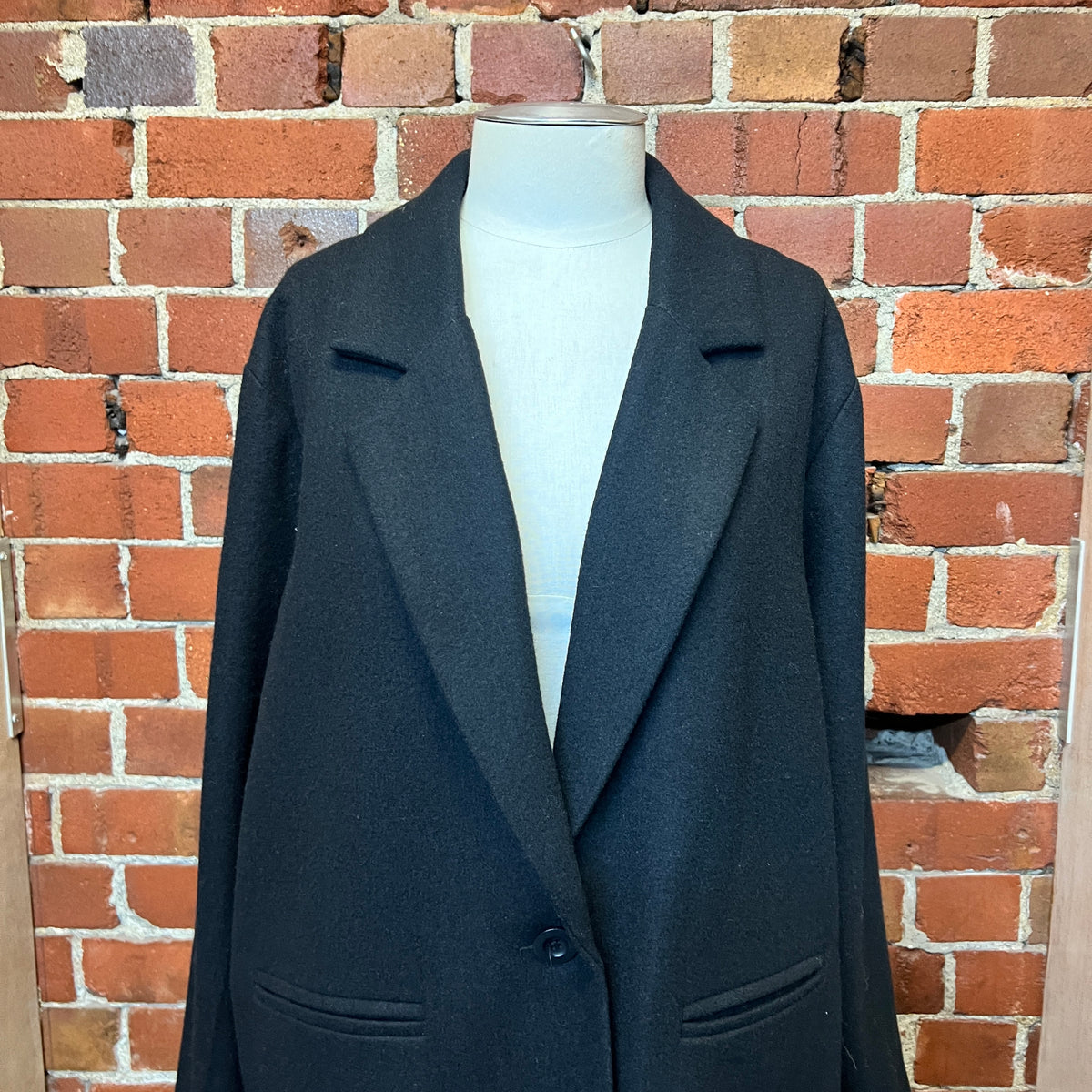 TWENTY SEVEN NAMES wool coat
