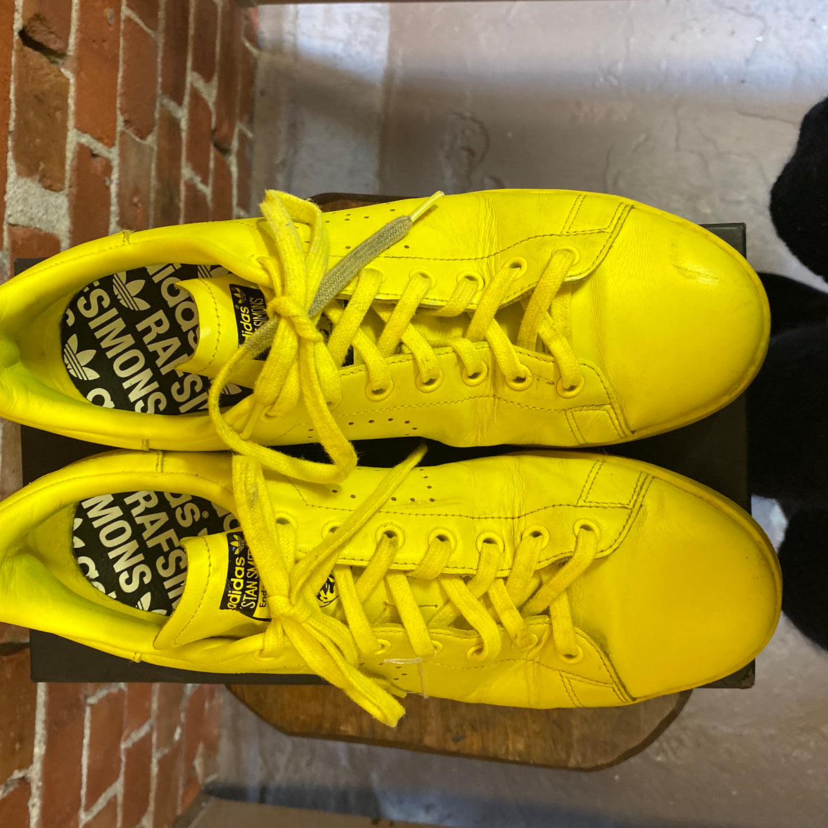 RAF SIMMONS X ADIDAS Stan Smiths 10.5 – Wellington Hunters and Collectors