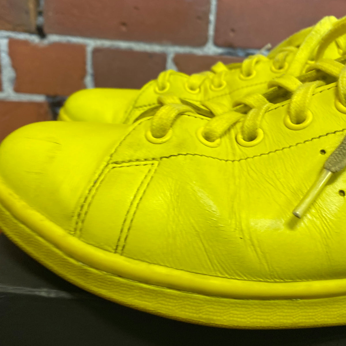 RAF SIMMONS X ADIDAS Stan Smiths 10.5 – Wellington Hunters and Collectors