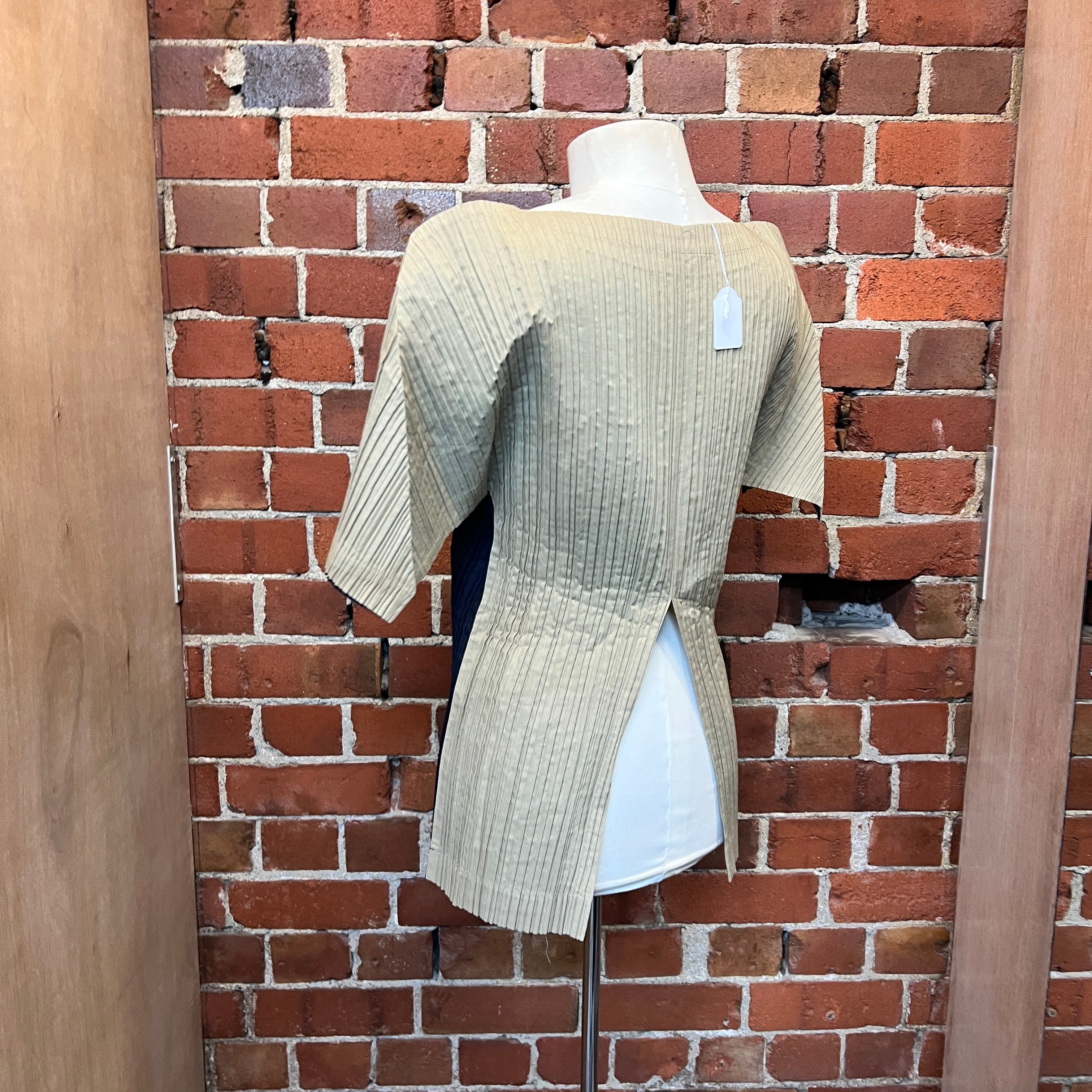 ISSEY MIYAKE 1990's pleated top