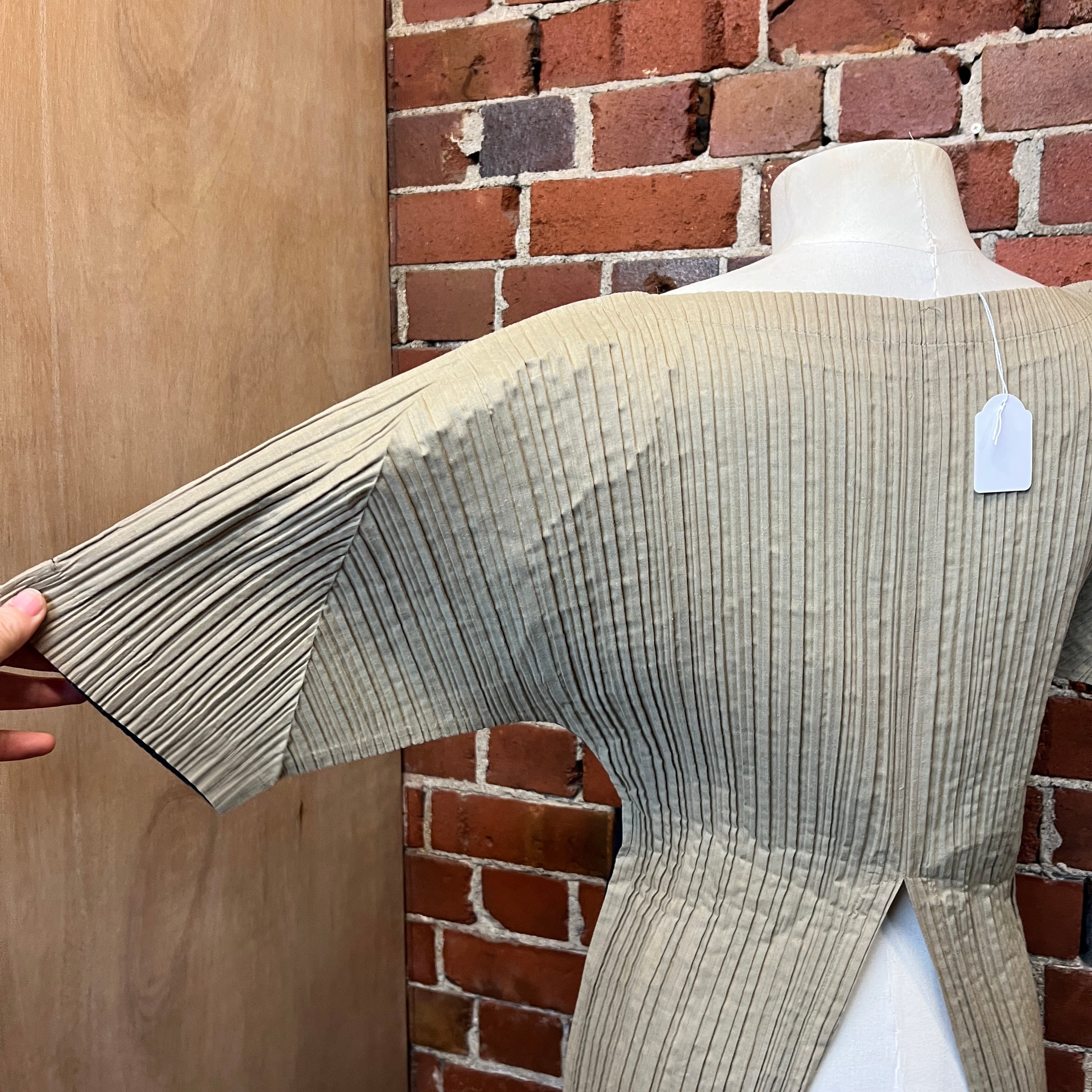 ISSEY MIYAKE 1990's pleated top