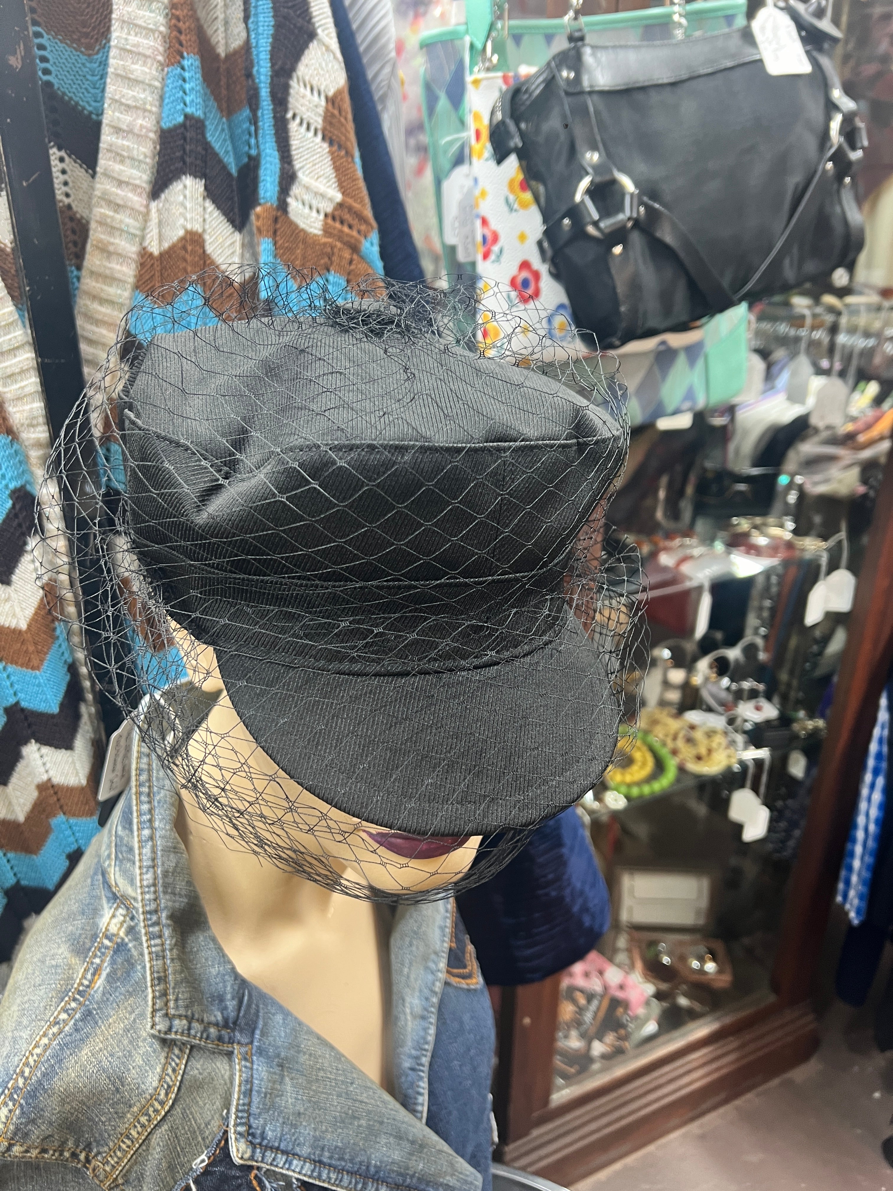 CHRISTIAN DIOR netted cap