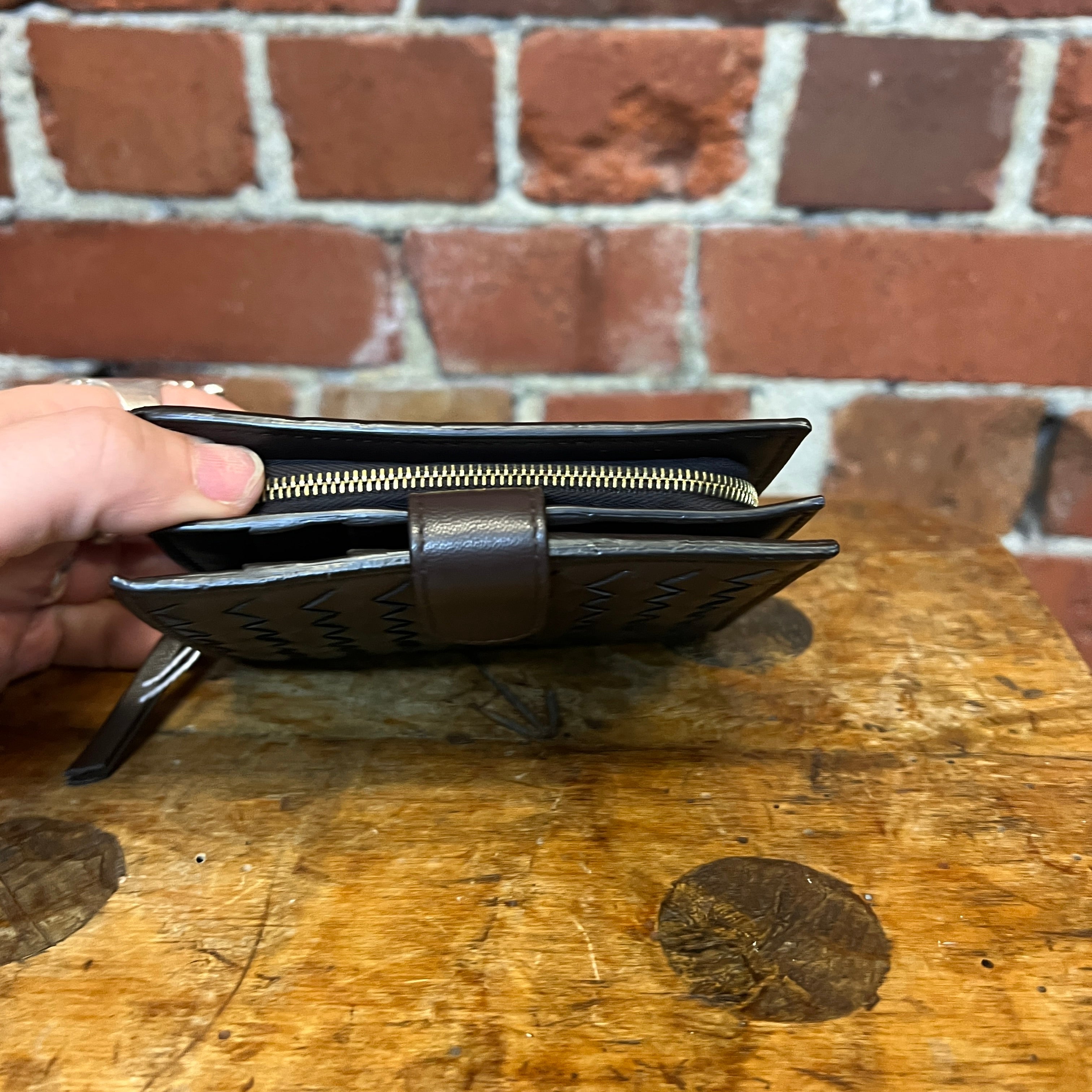 BOTTEGA VEETTA leather wallet