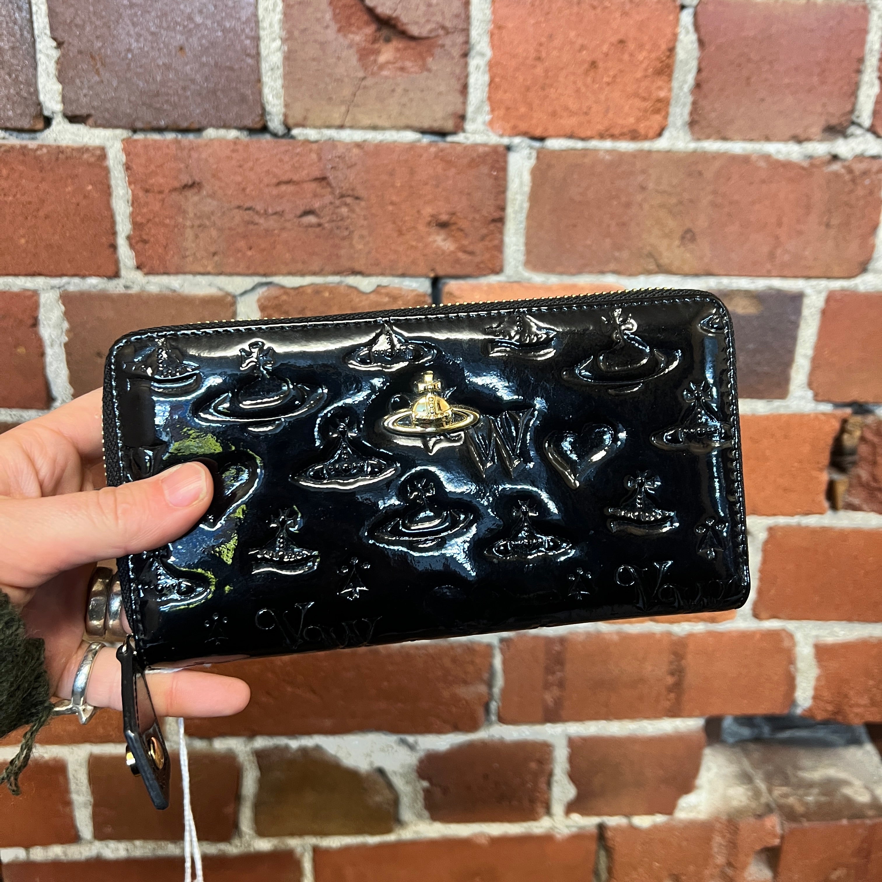 VIVIENNE WESTWOOD Patent wallet