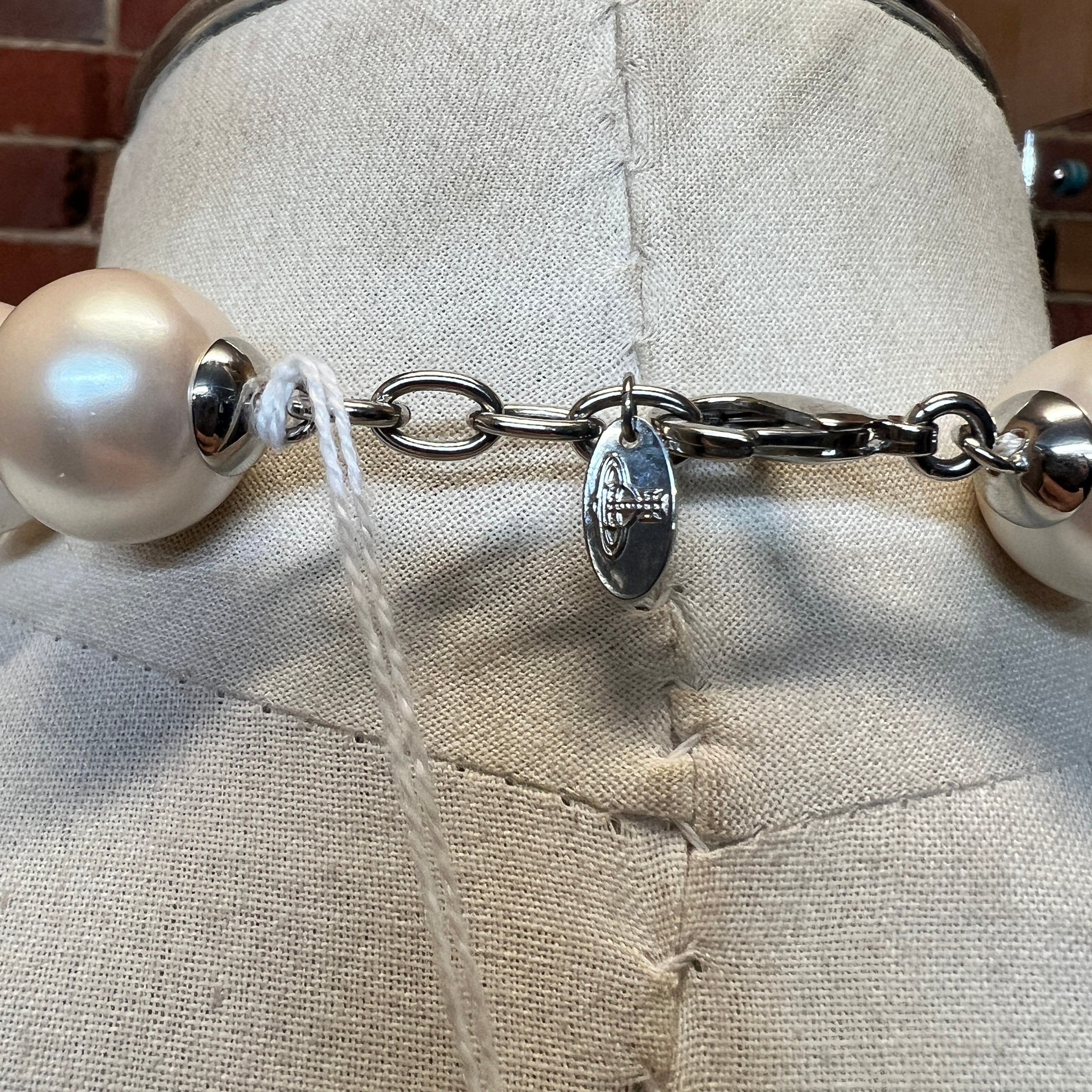 VIVIENNE WESTWOOD HUGE pearl choker