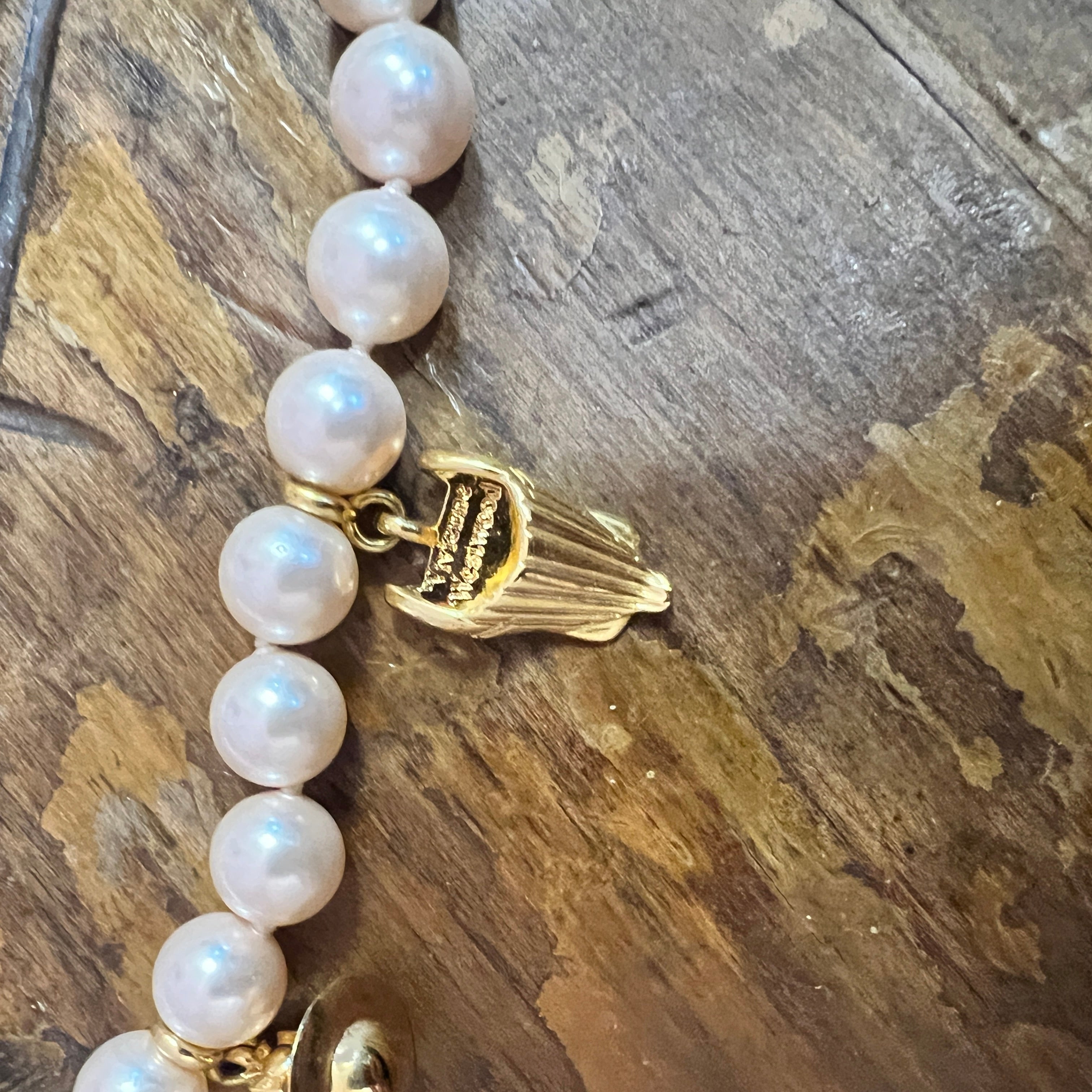 VIVIENNE WESTWOOD charm pearl necklace