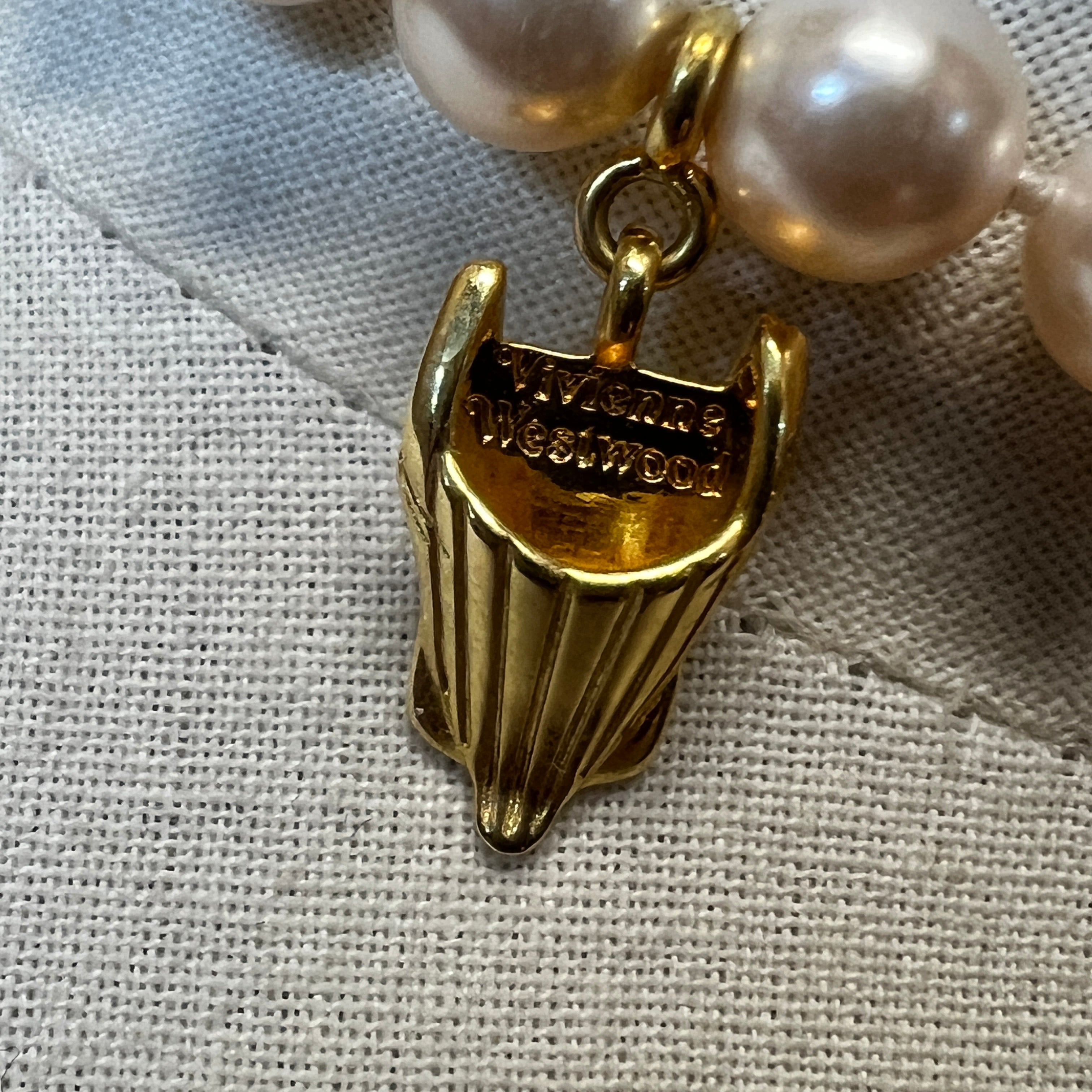 VIVIENNE WESTWOOD charm pearl necklace