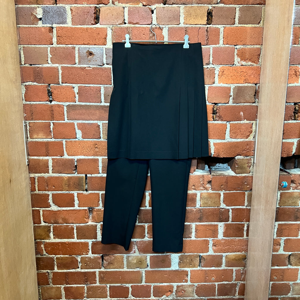 COMME DES GARCONS kilt pants