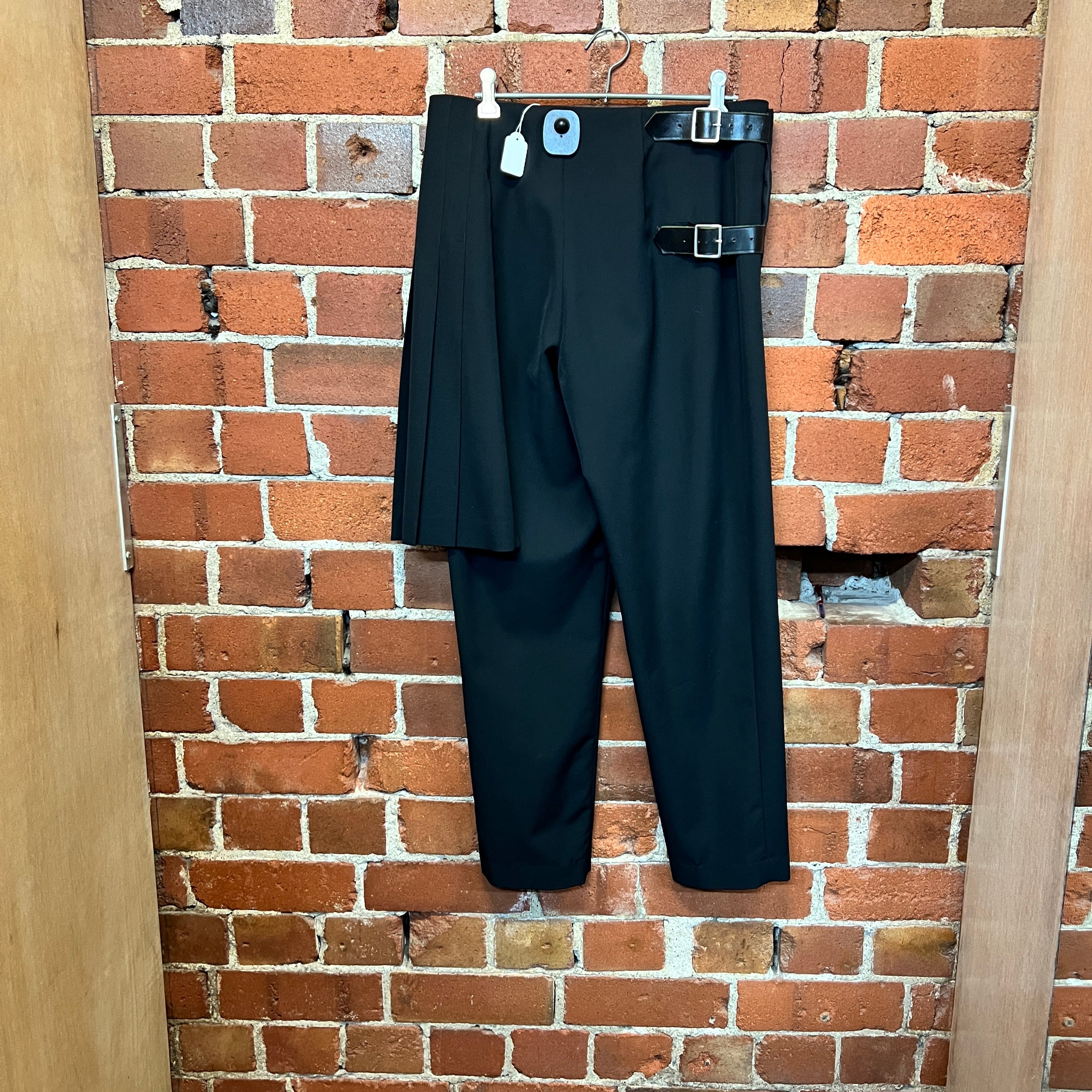 COMME DES GARCONS kilt pants