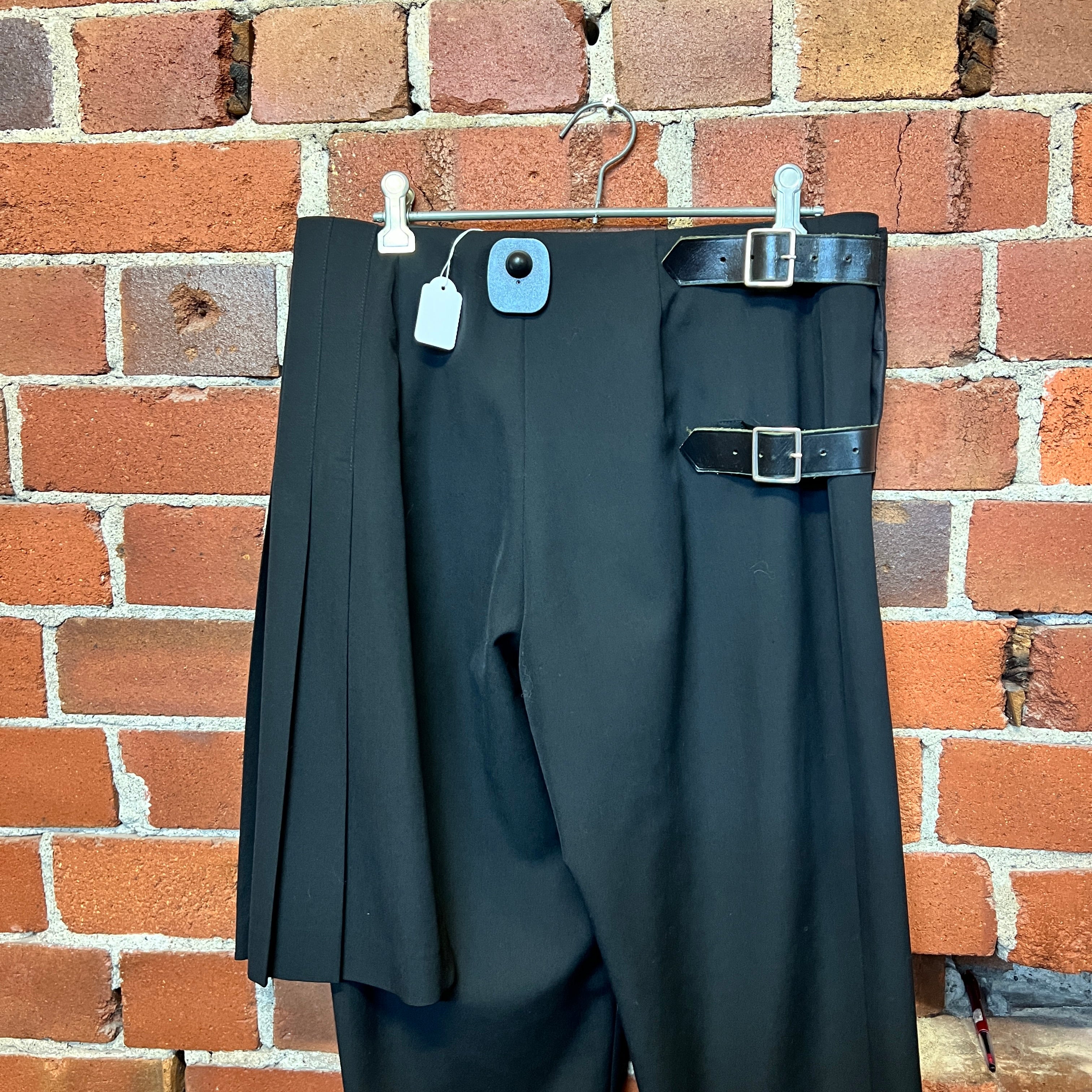 COMME DES GARCONS kilt pants