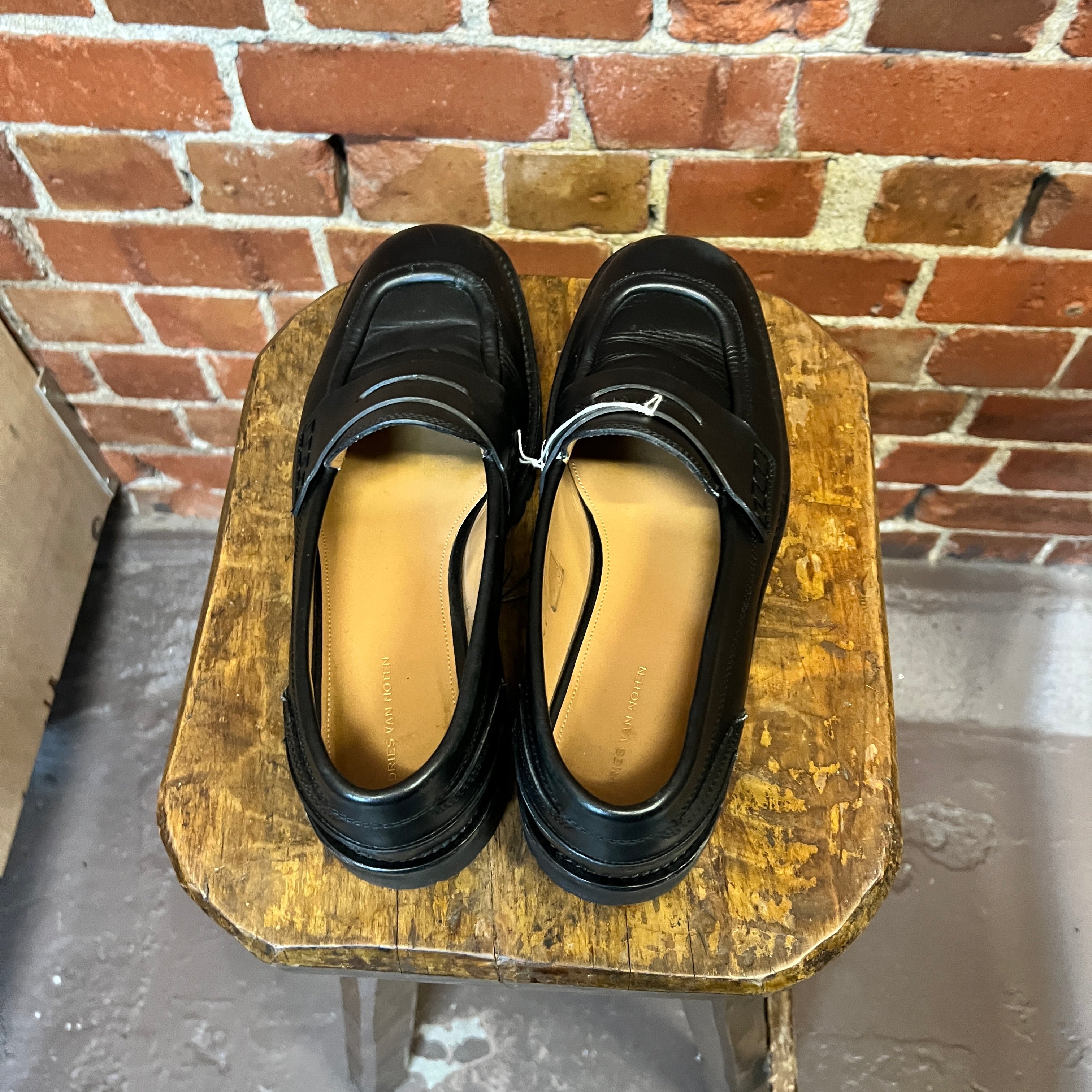 DRIES VAN NOTEN leather loafers 41