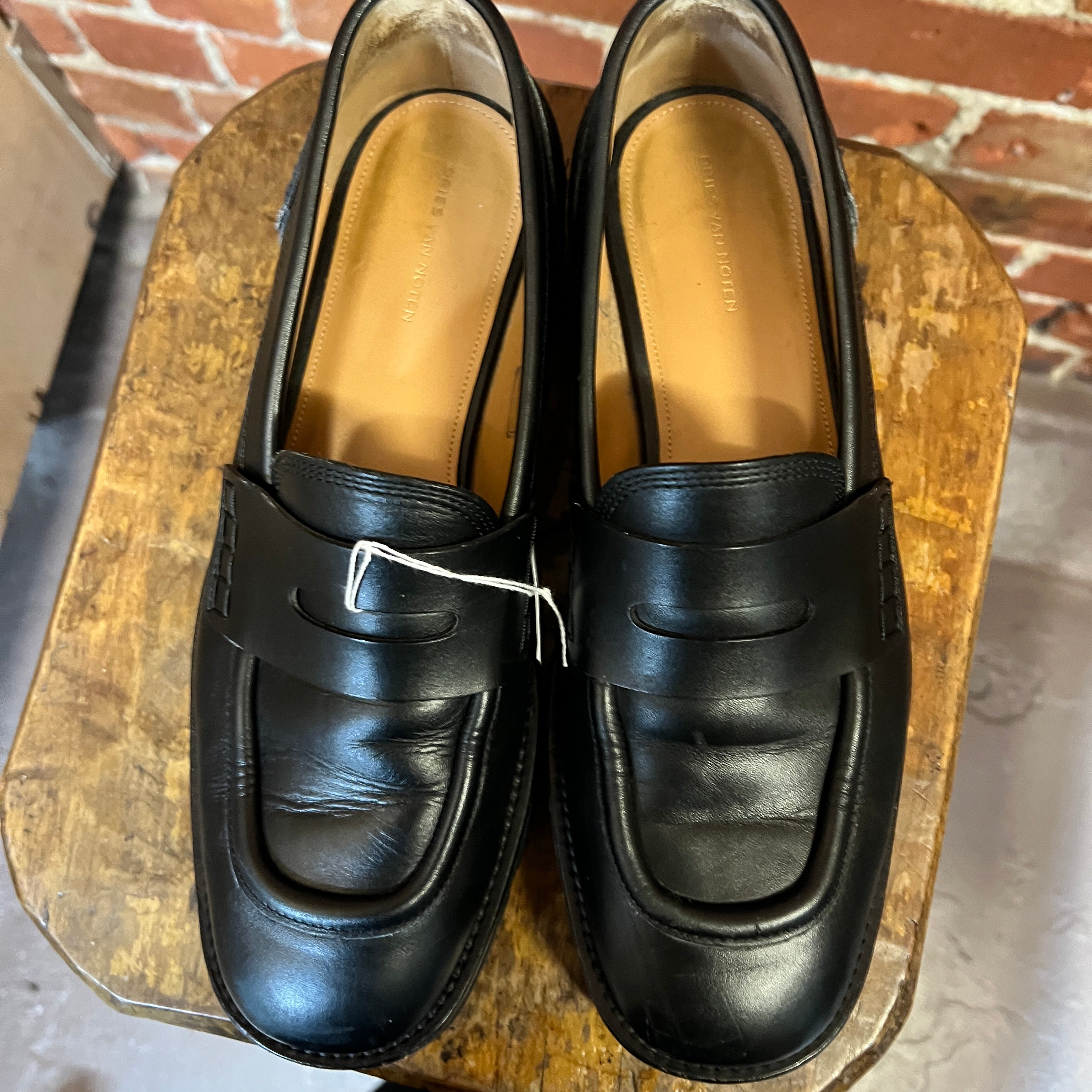 DRIES VAN NOTEN leather loafers 41