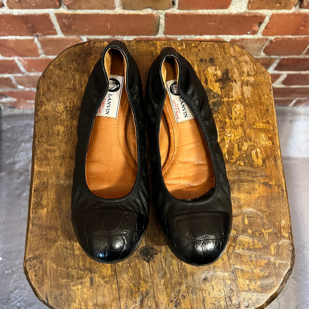 LANVIN leather ballet flats 37