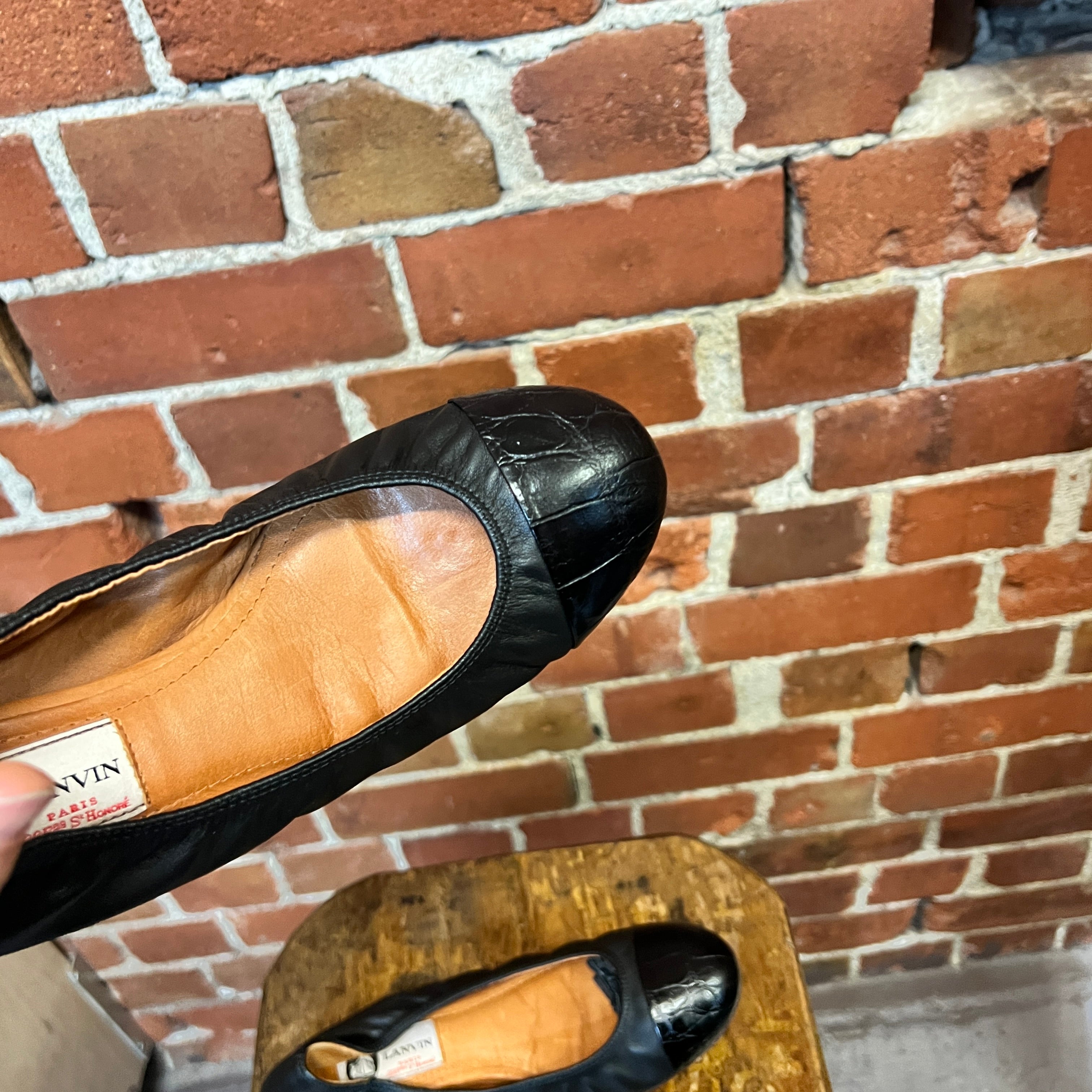 LANVIN leather ballet flats 37