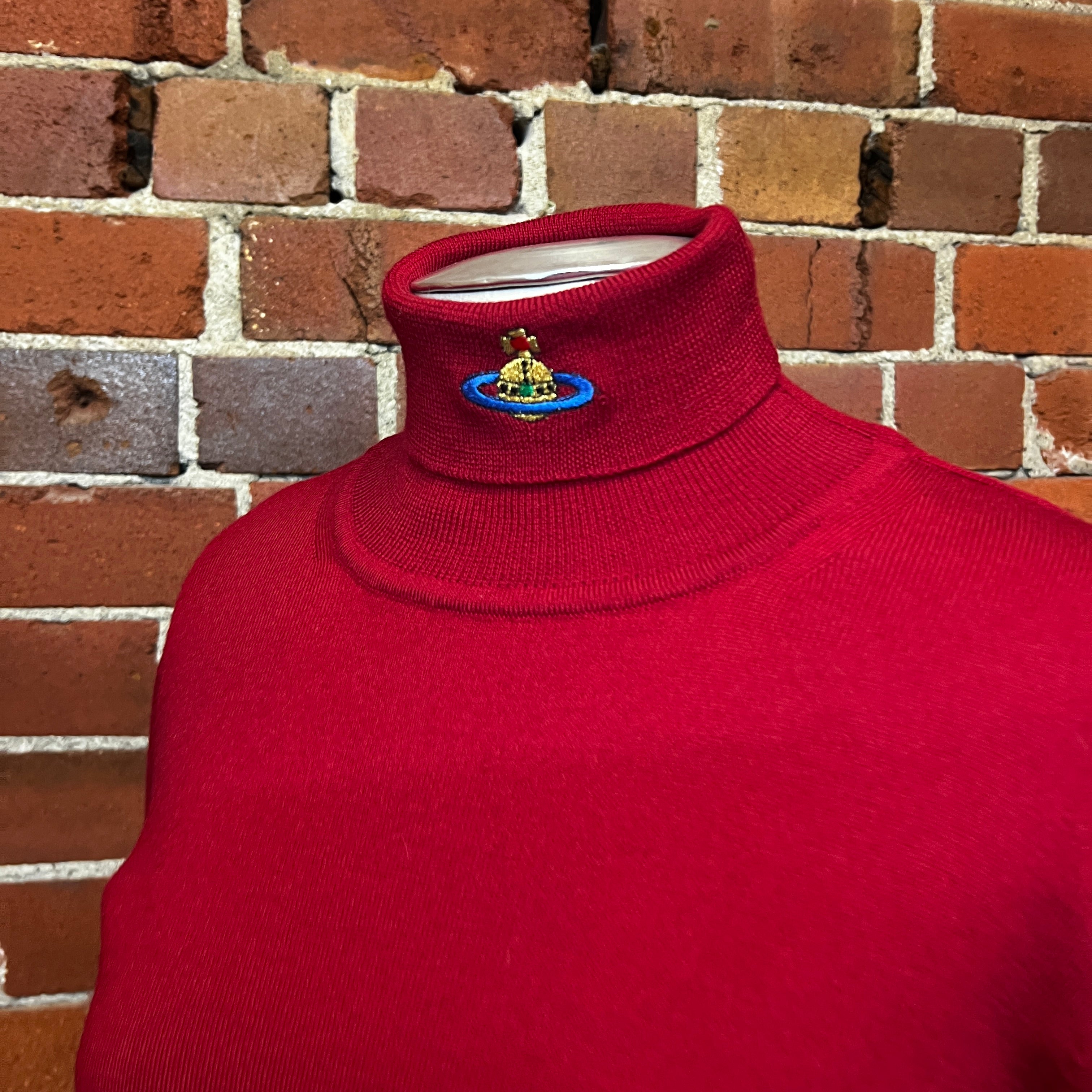 VIVENNE WESTWOOD 1990's wool skivvy – Wellington Hunters and Collectors