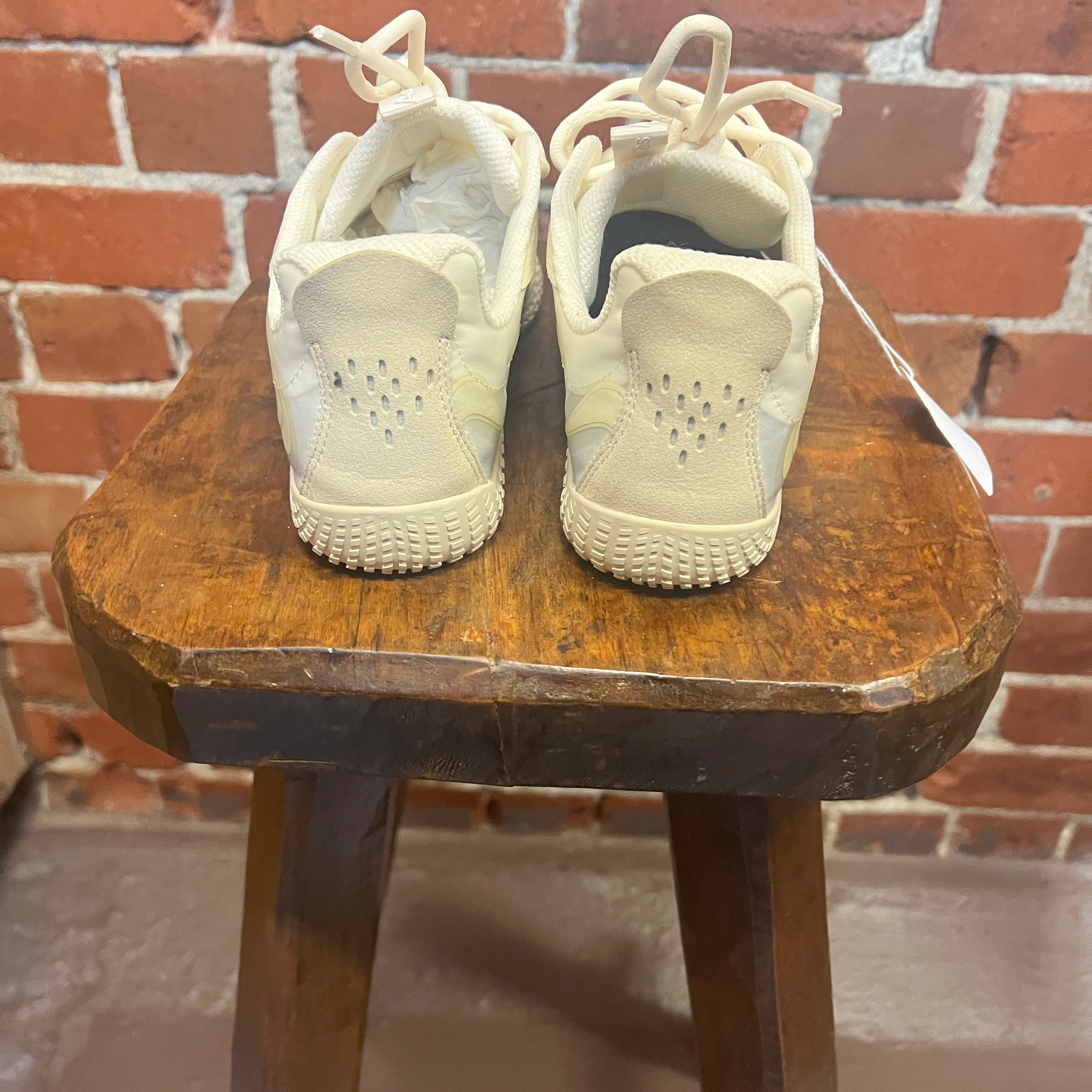 ACNE sneakers 41