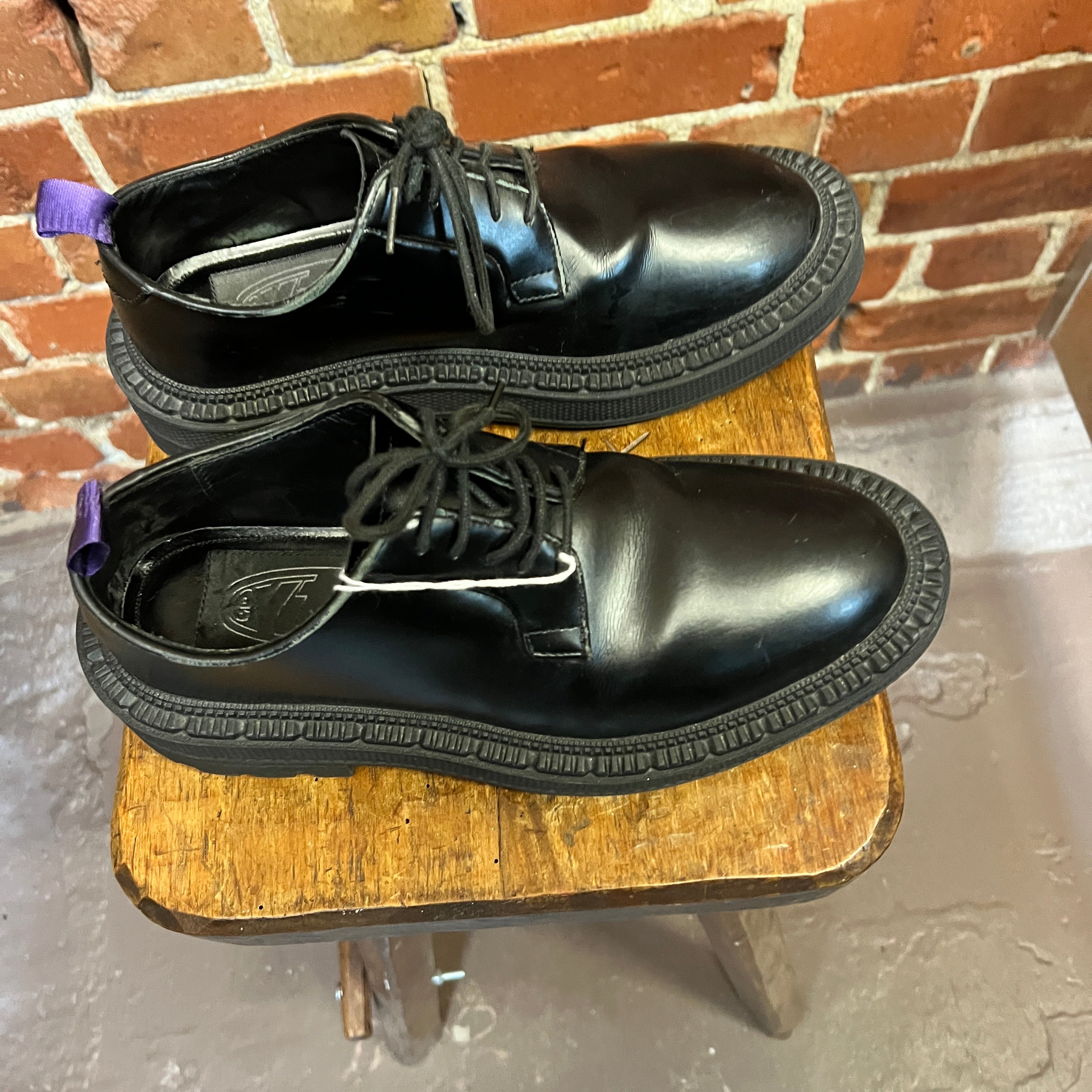 ETNYS leather shoes 39
