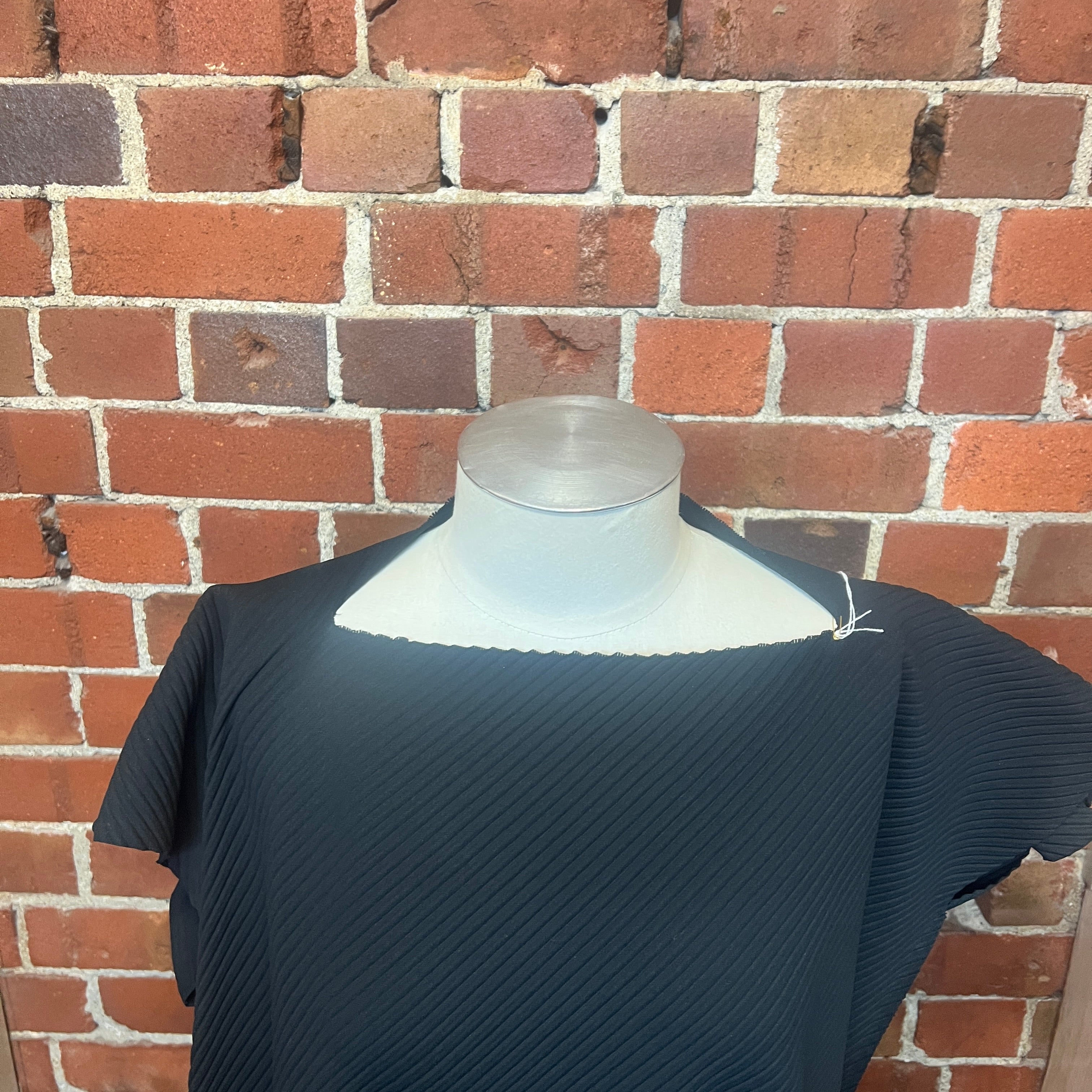 ISSEY MIYAKE pleated dress