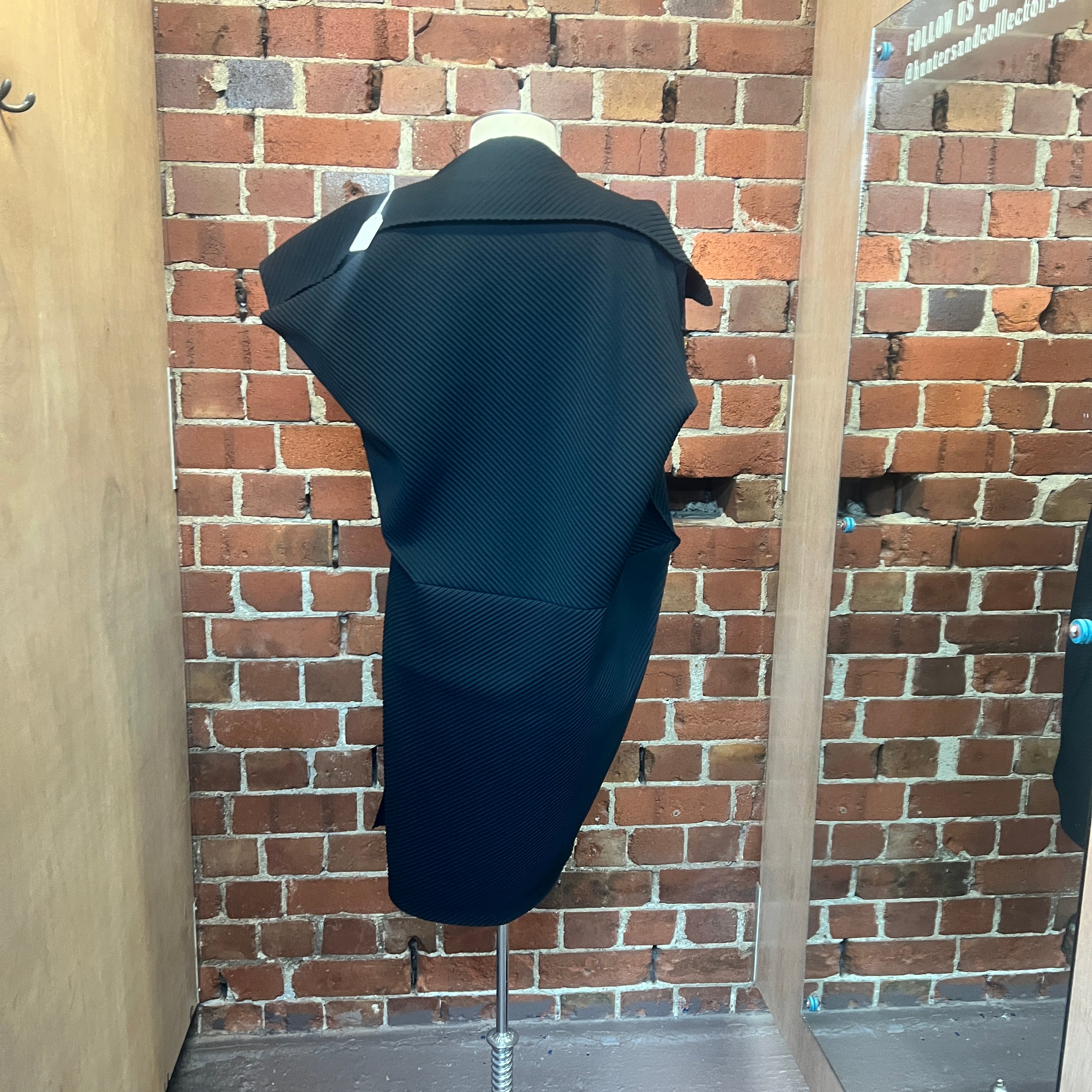 ISSEY MIYAKE pleated dress