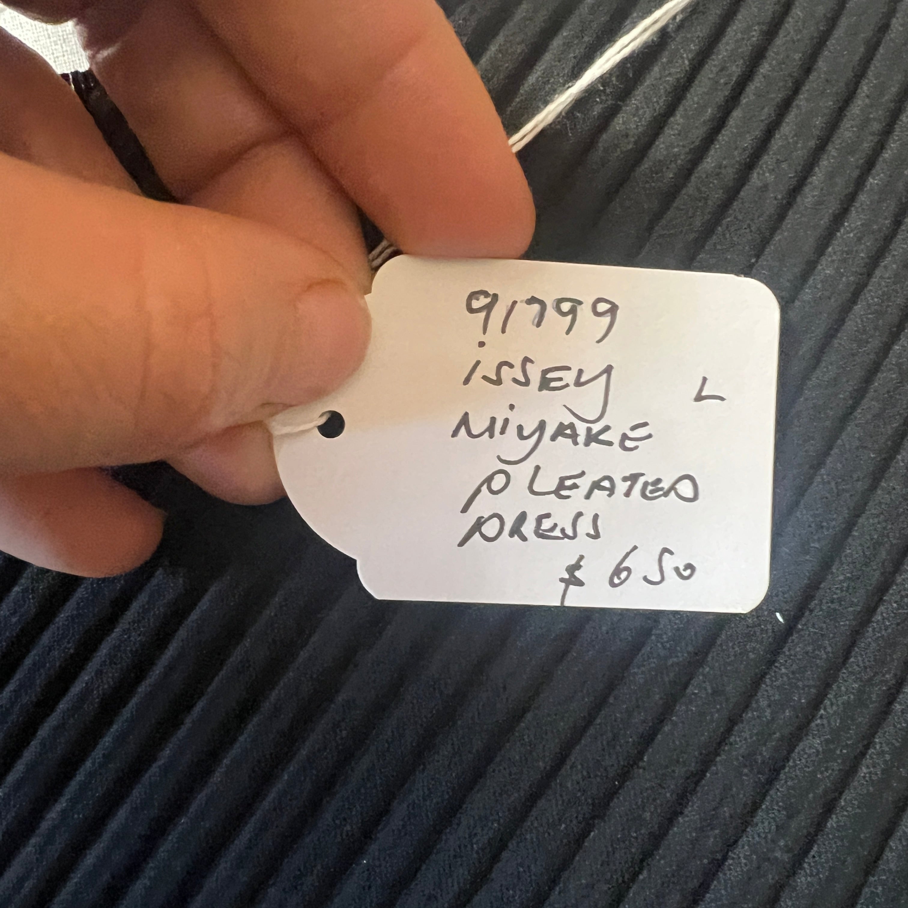 ISSEY MIYAKE pleated dress