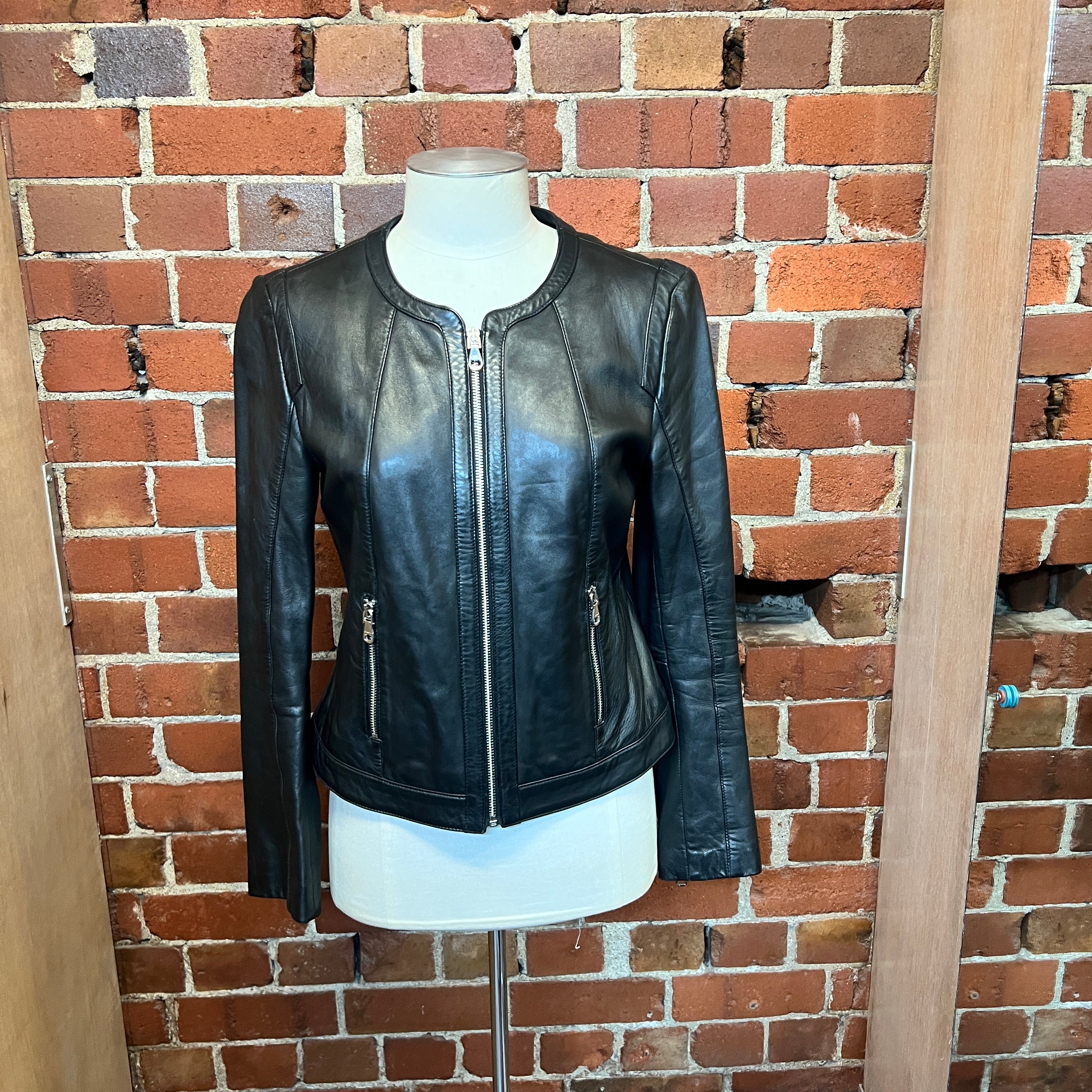 UTERQUE Leather jacket