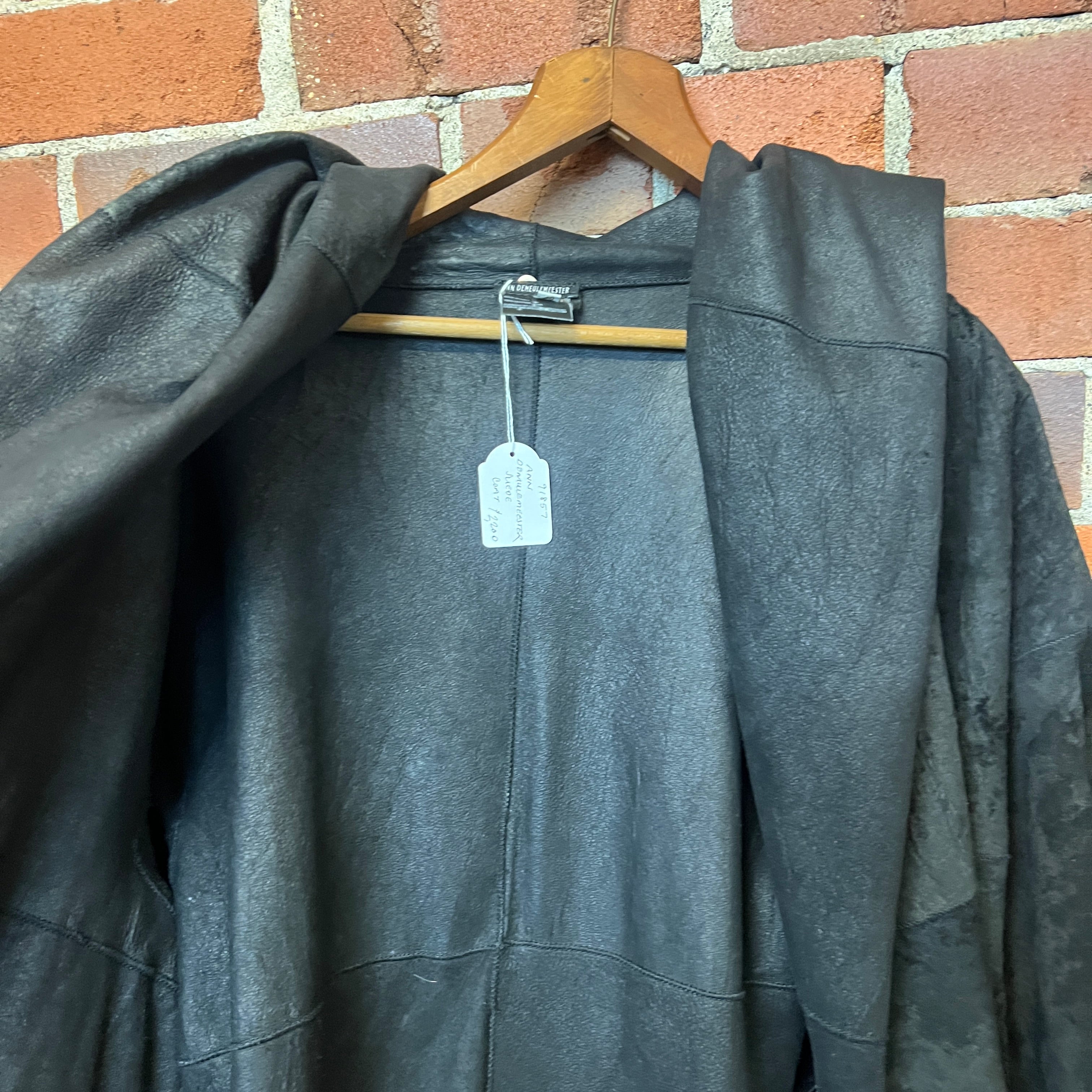 ANN DEMULEMEESTER HUGE leather coat