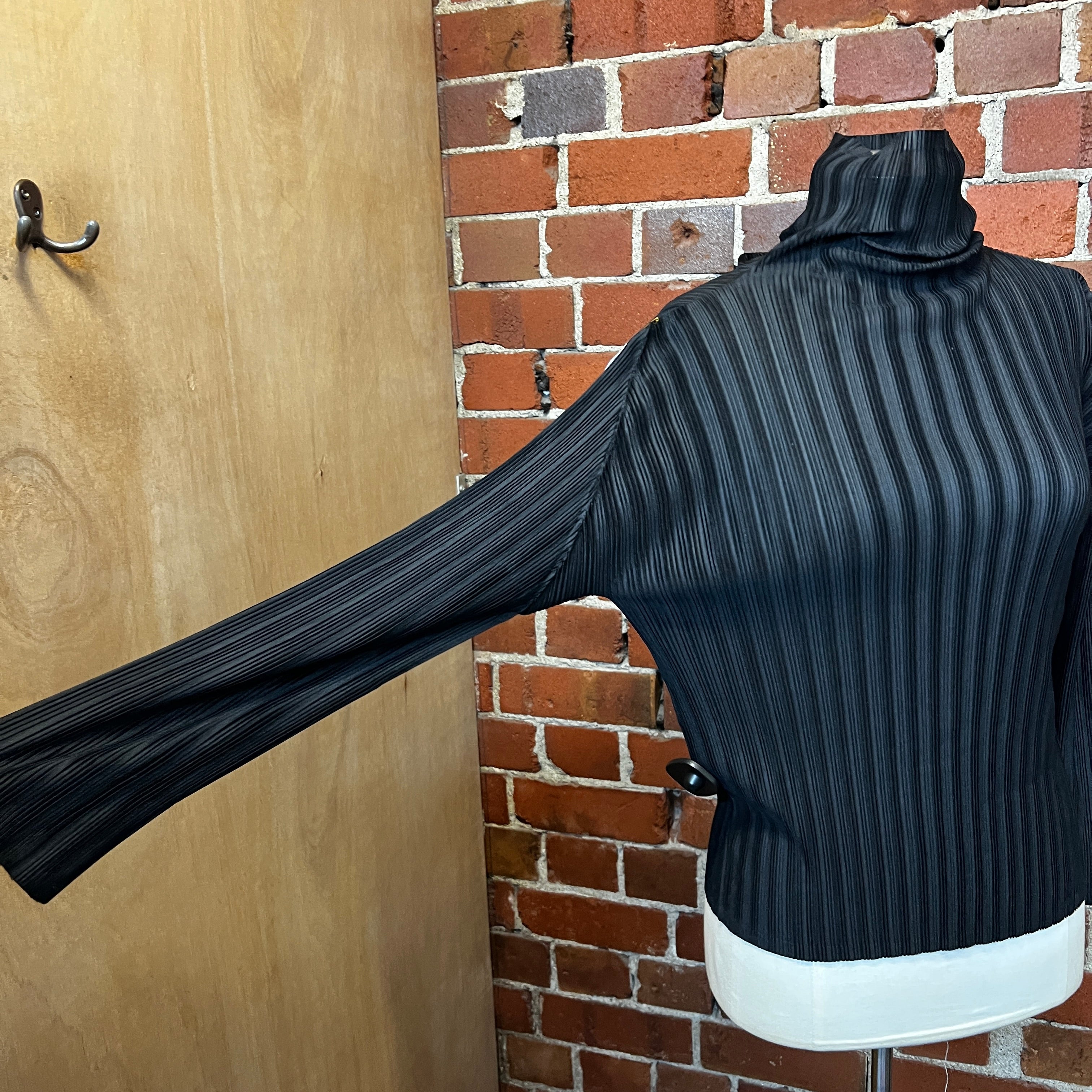 ISSEY MIYAKE PLEATS PLEASE skivvy – Wellington Hunters and Collectors