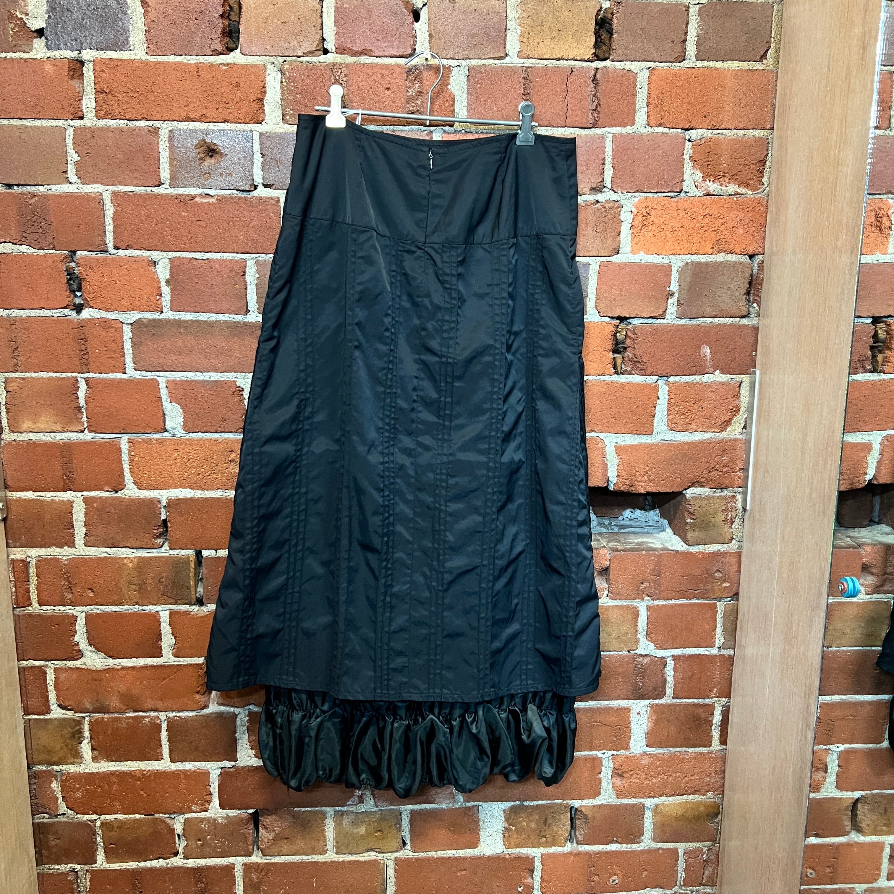 NZ Y2K maxi ruffle skirt