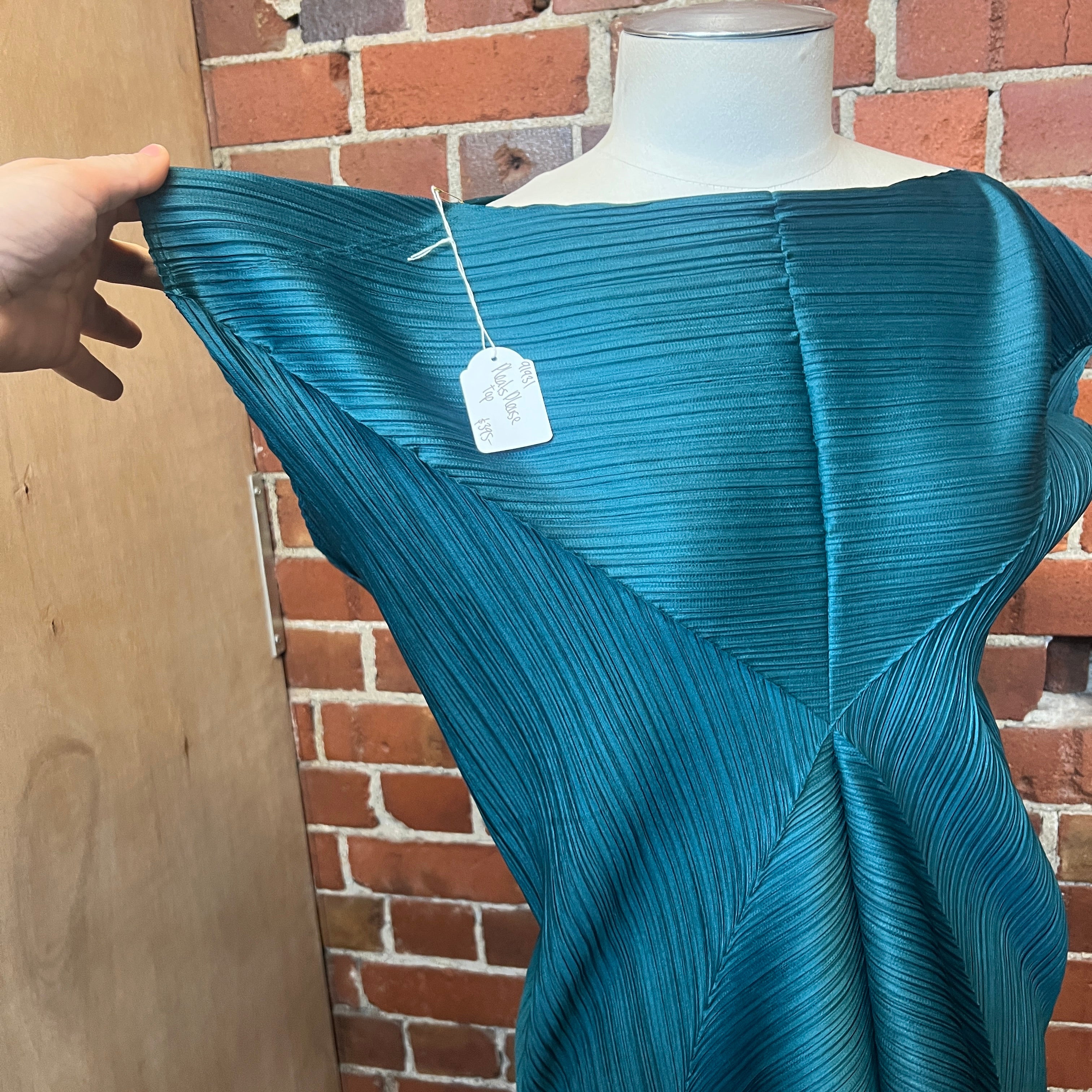 ISSEY MIYAKE PLEATS PLEASE top