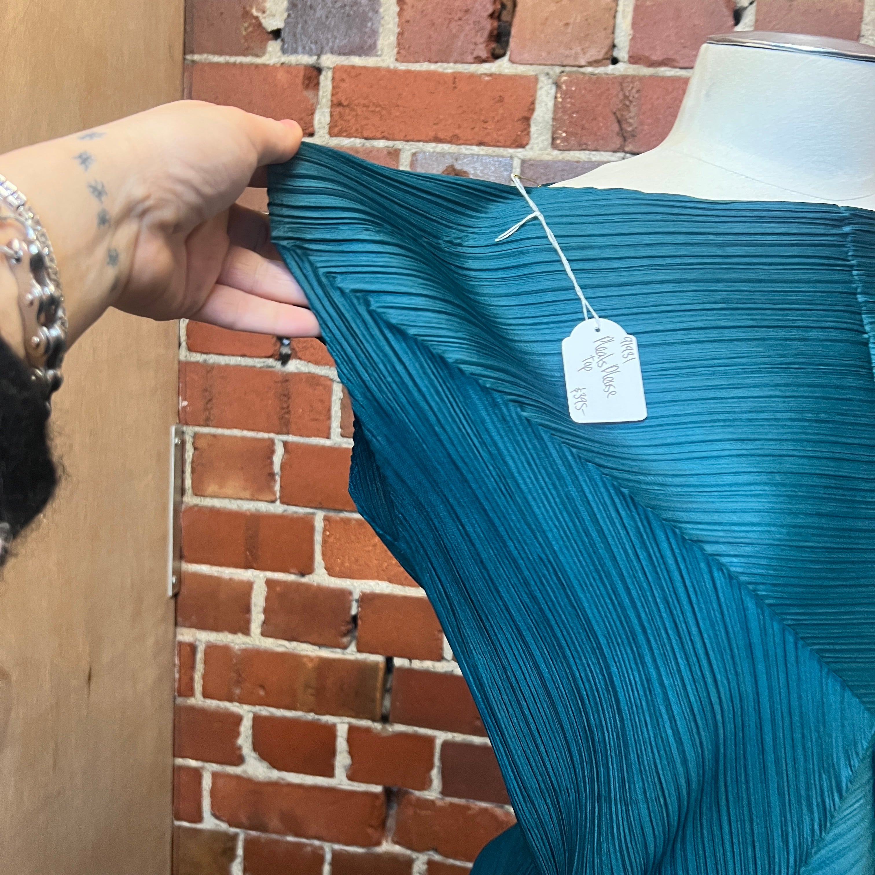 ISSEY MIYAKE PLEATS PLEASE top