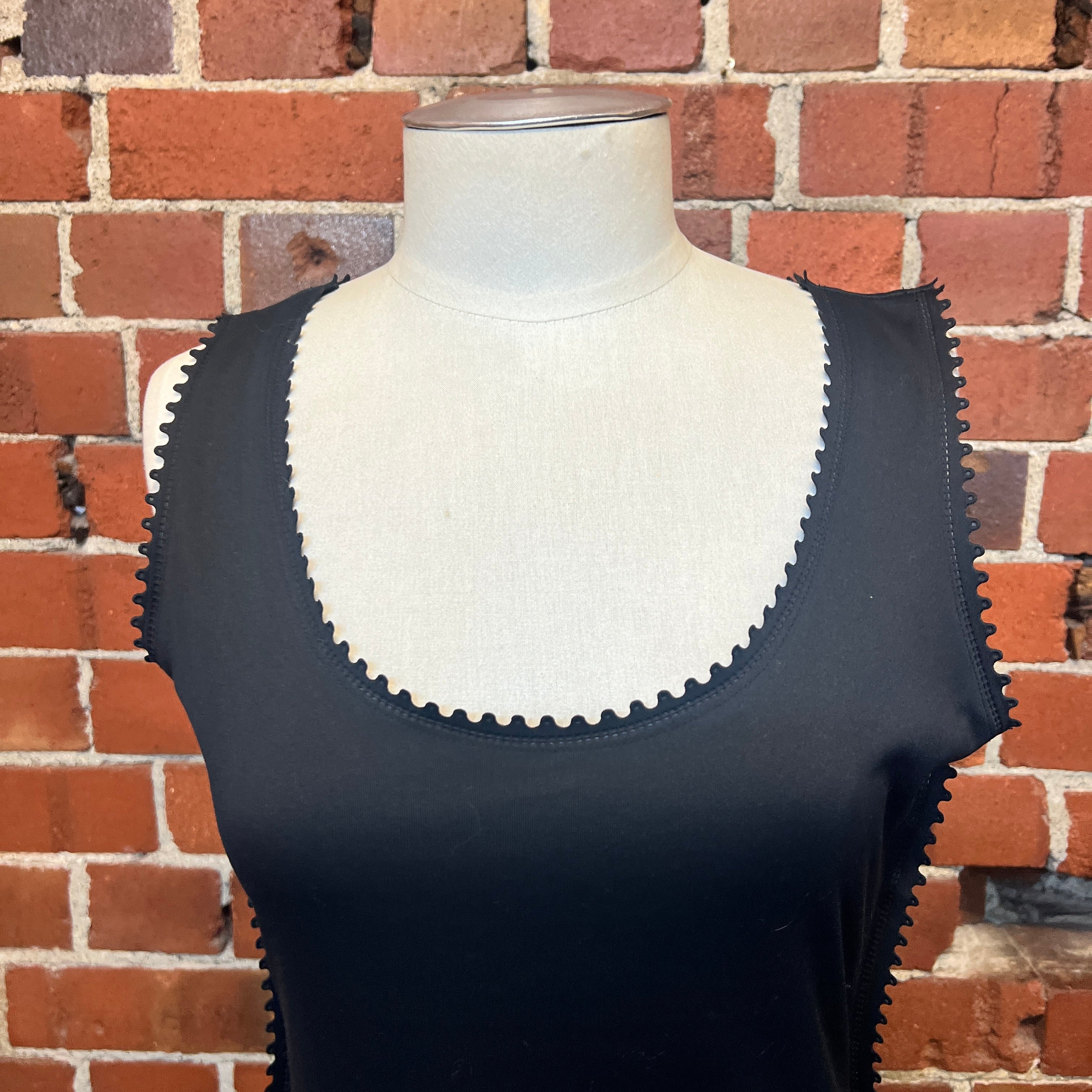 ISSEY MIYAKE singlet top