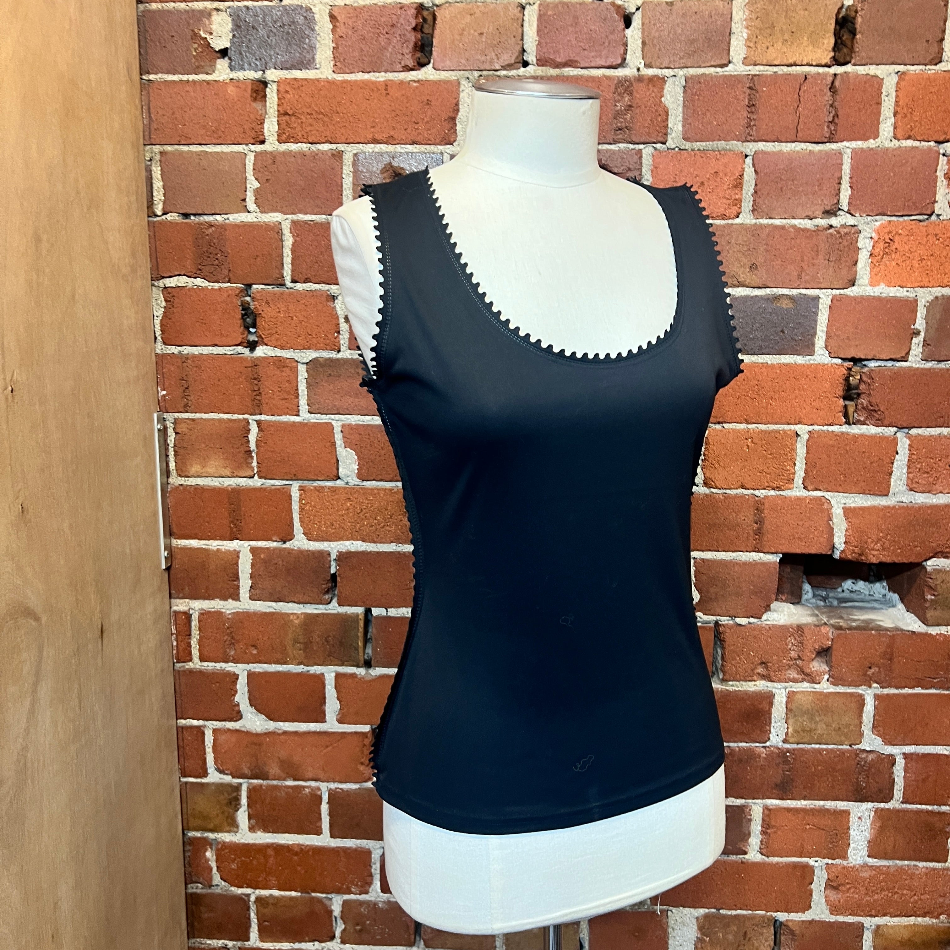 ISSEY MIYAKE singlet top