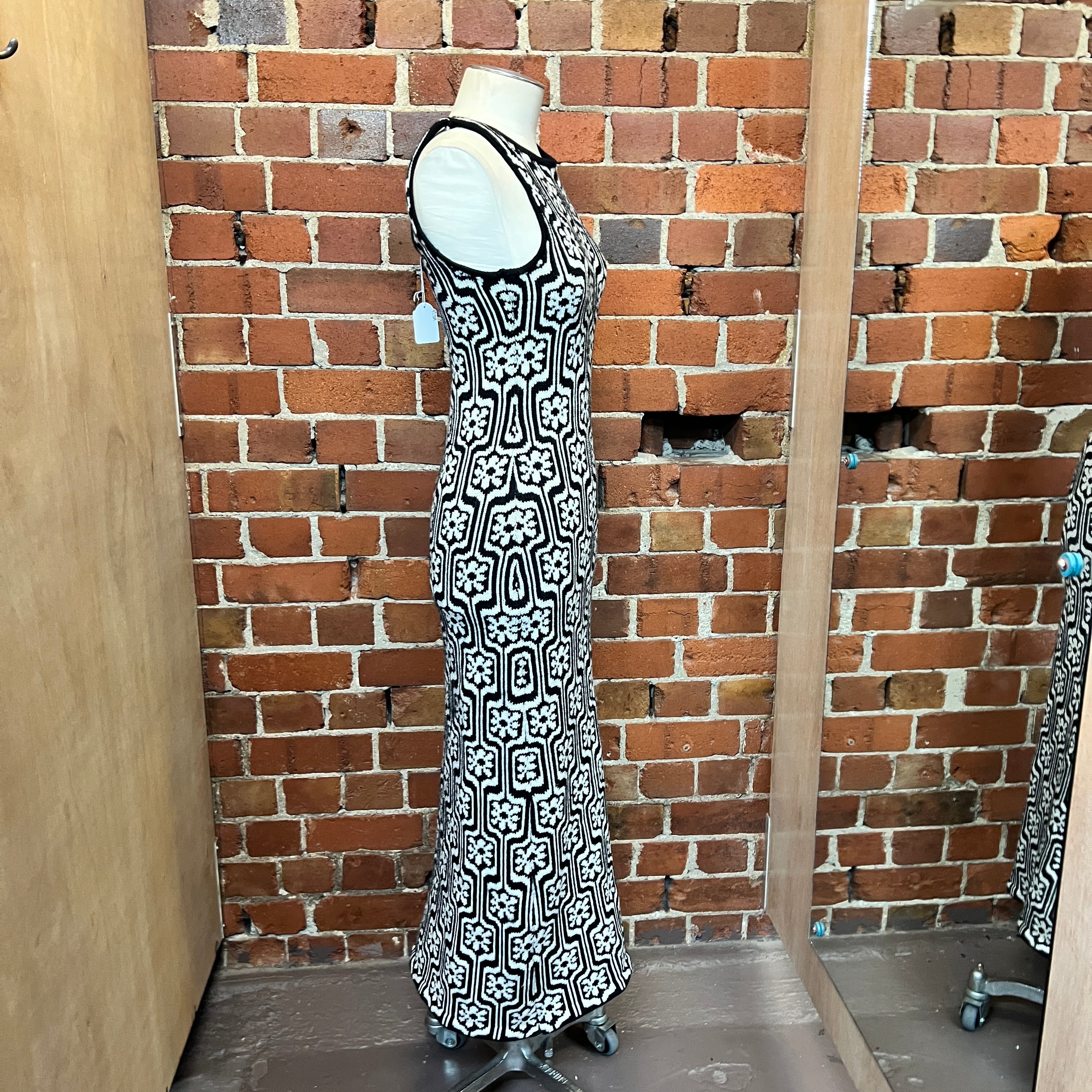 BENJAMIN ALEXANDER knit dress