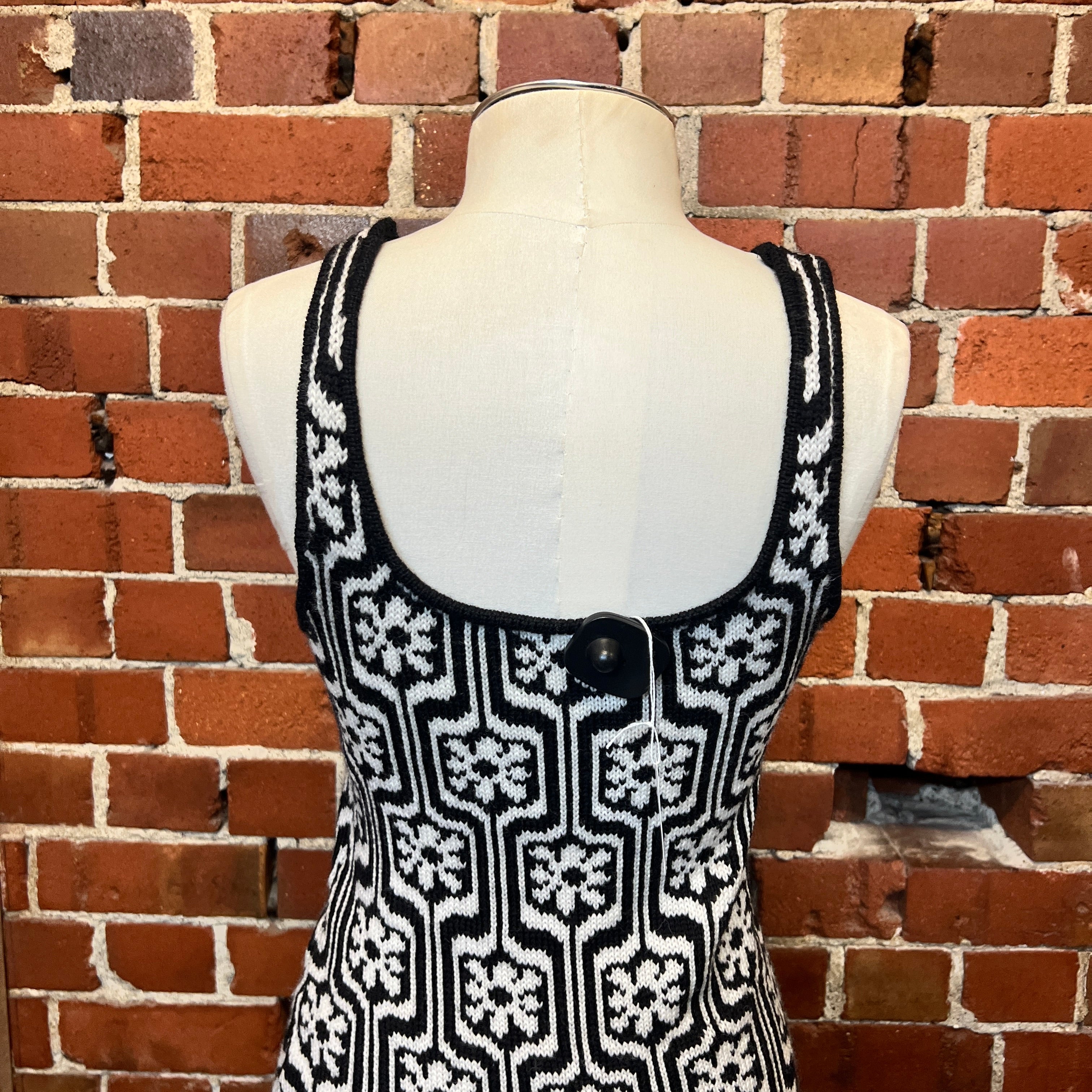 BENJAMIN ALEXANDER knit dress