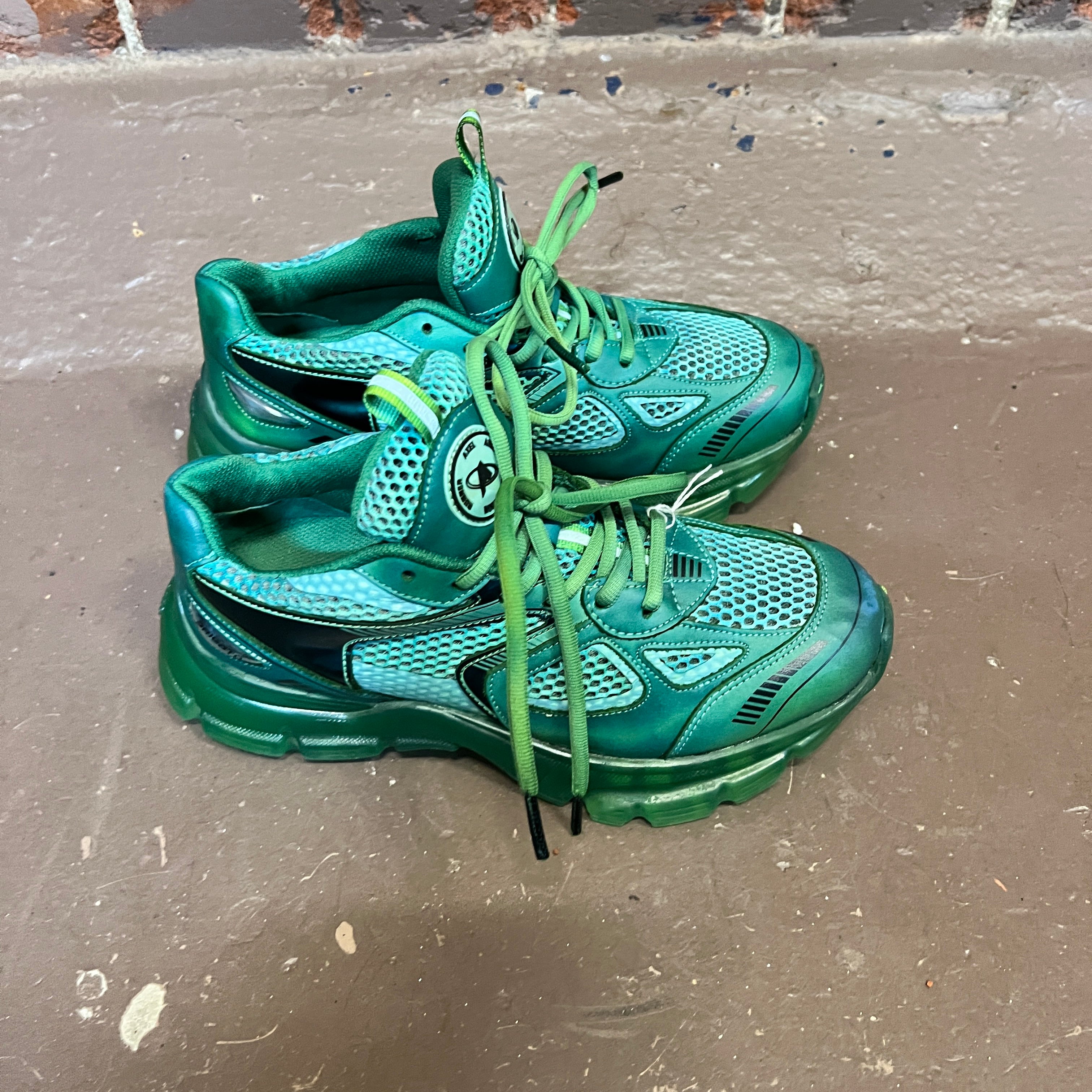 AXEL ARIGATO SNEAKERS