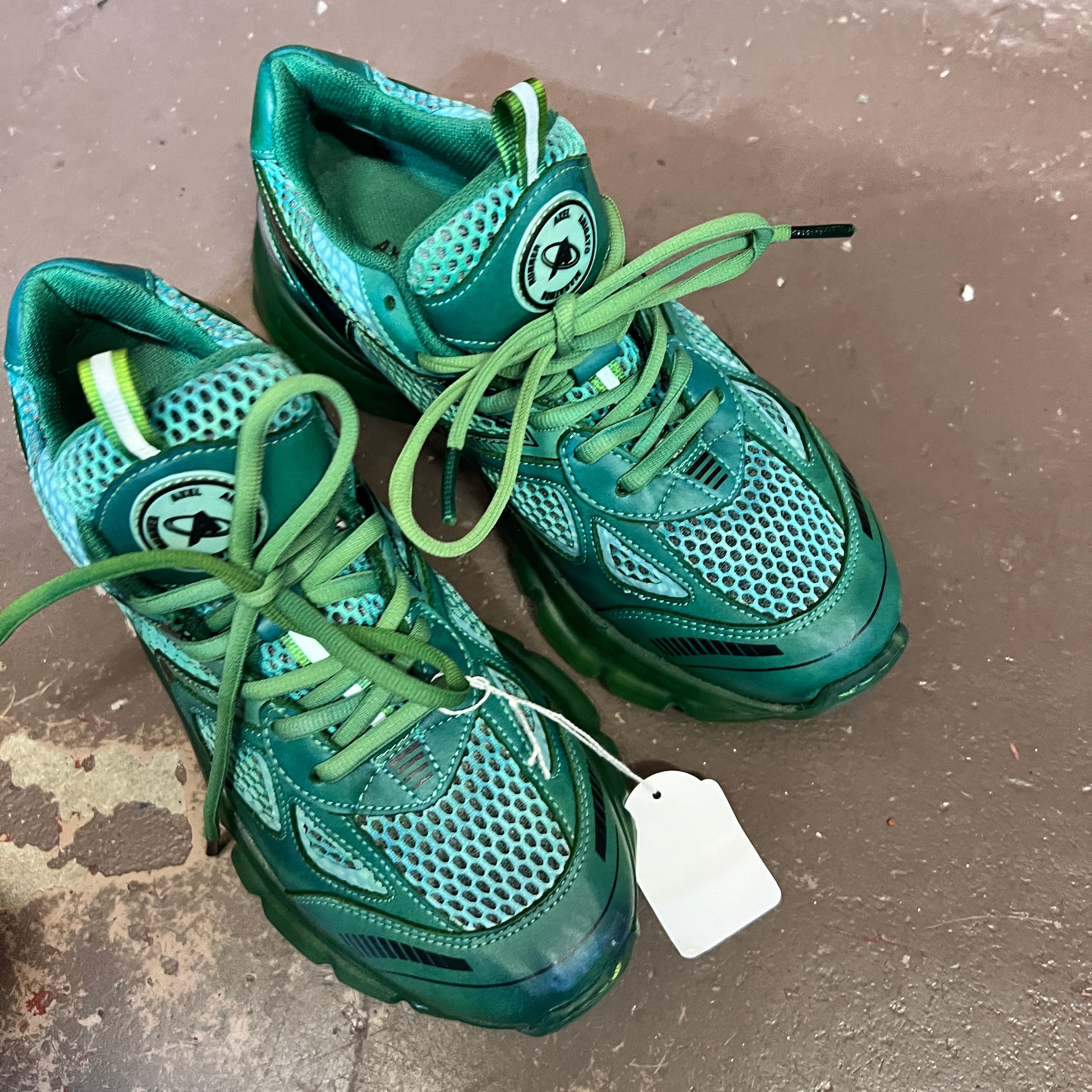 AXEL ARIGATO SNEAKERS