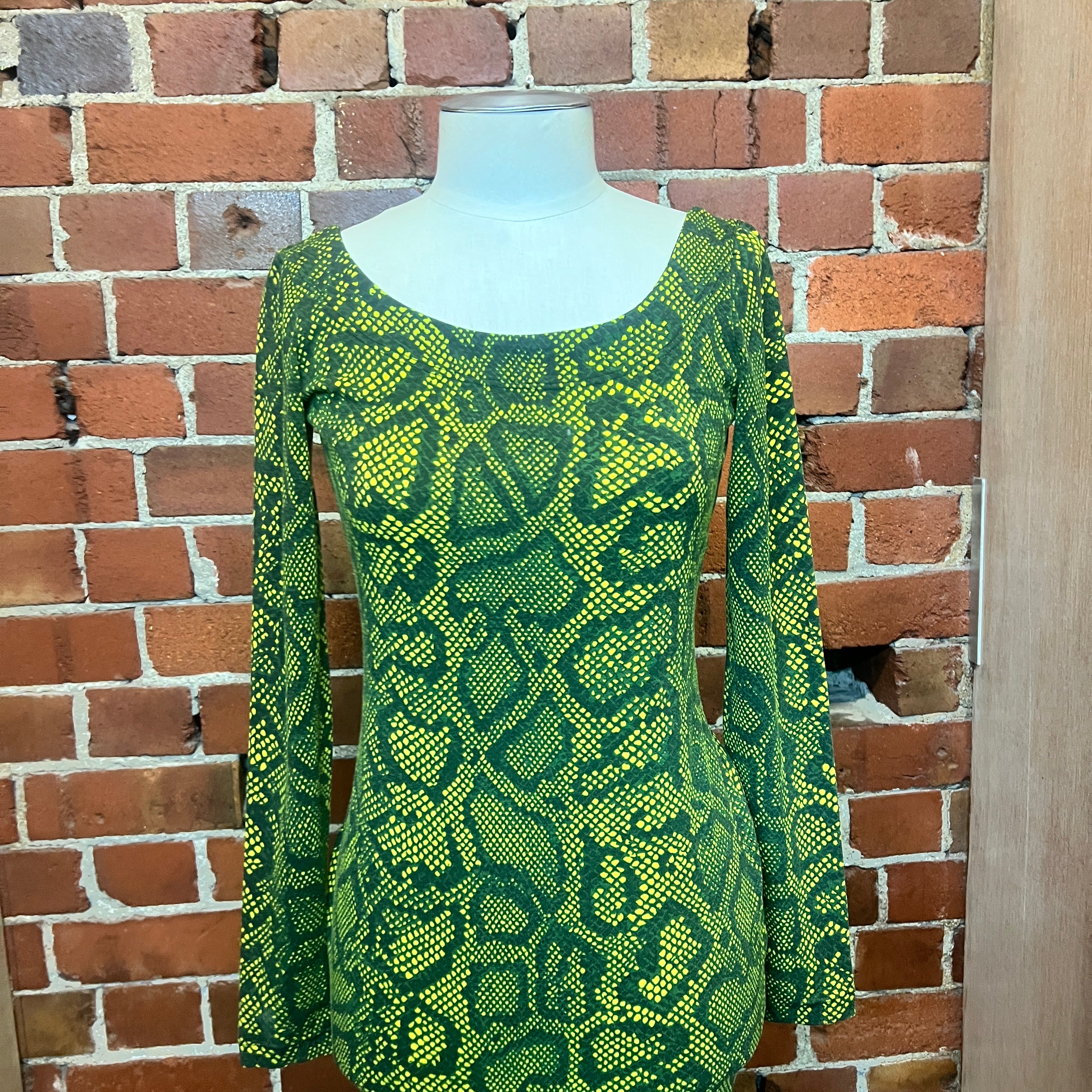 BETSY JOHNSTON 1980's mini dress