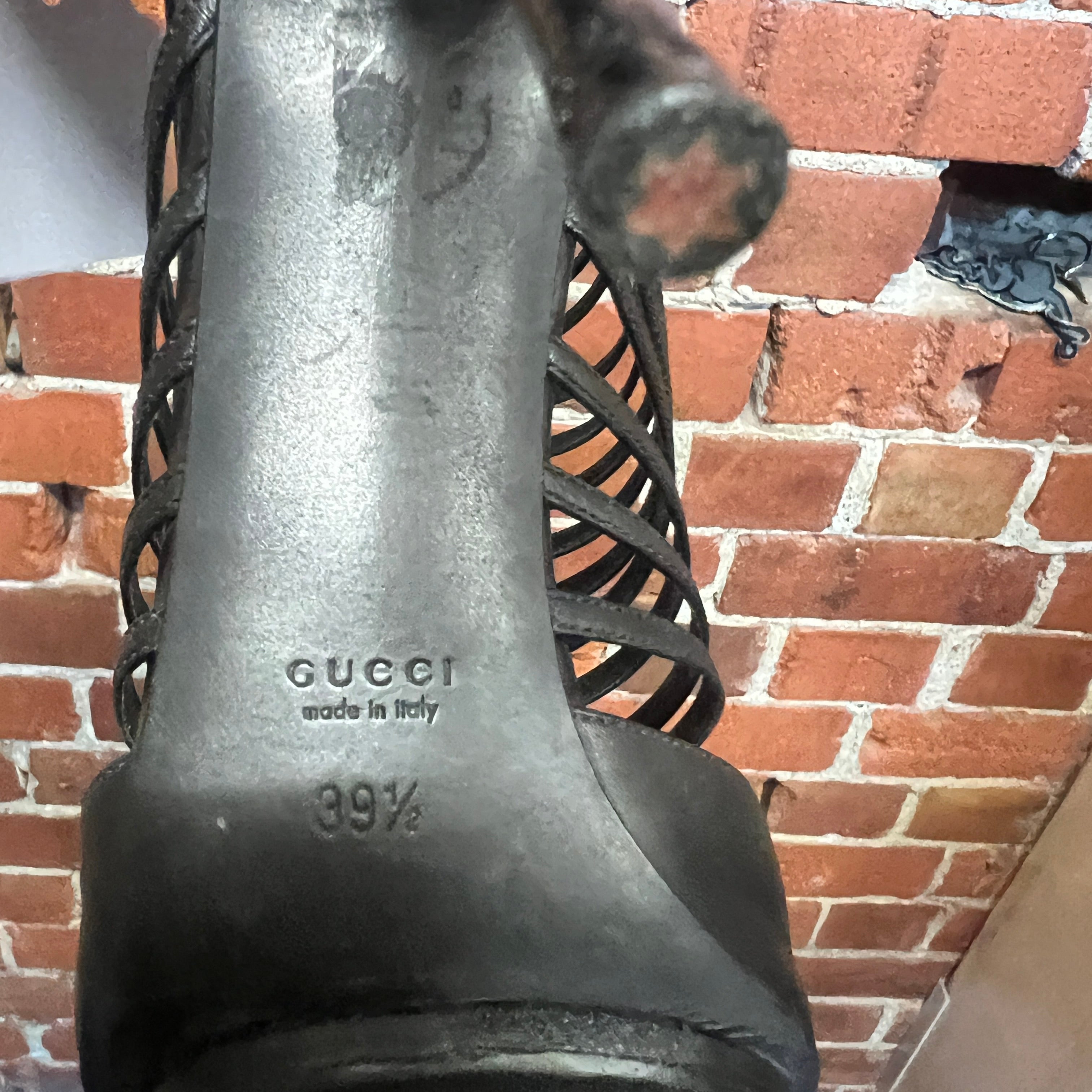 GUCCI leather strappy heels 39.5