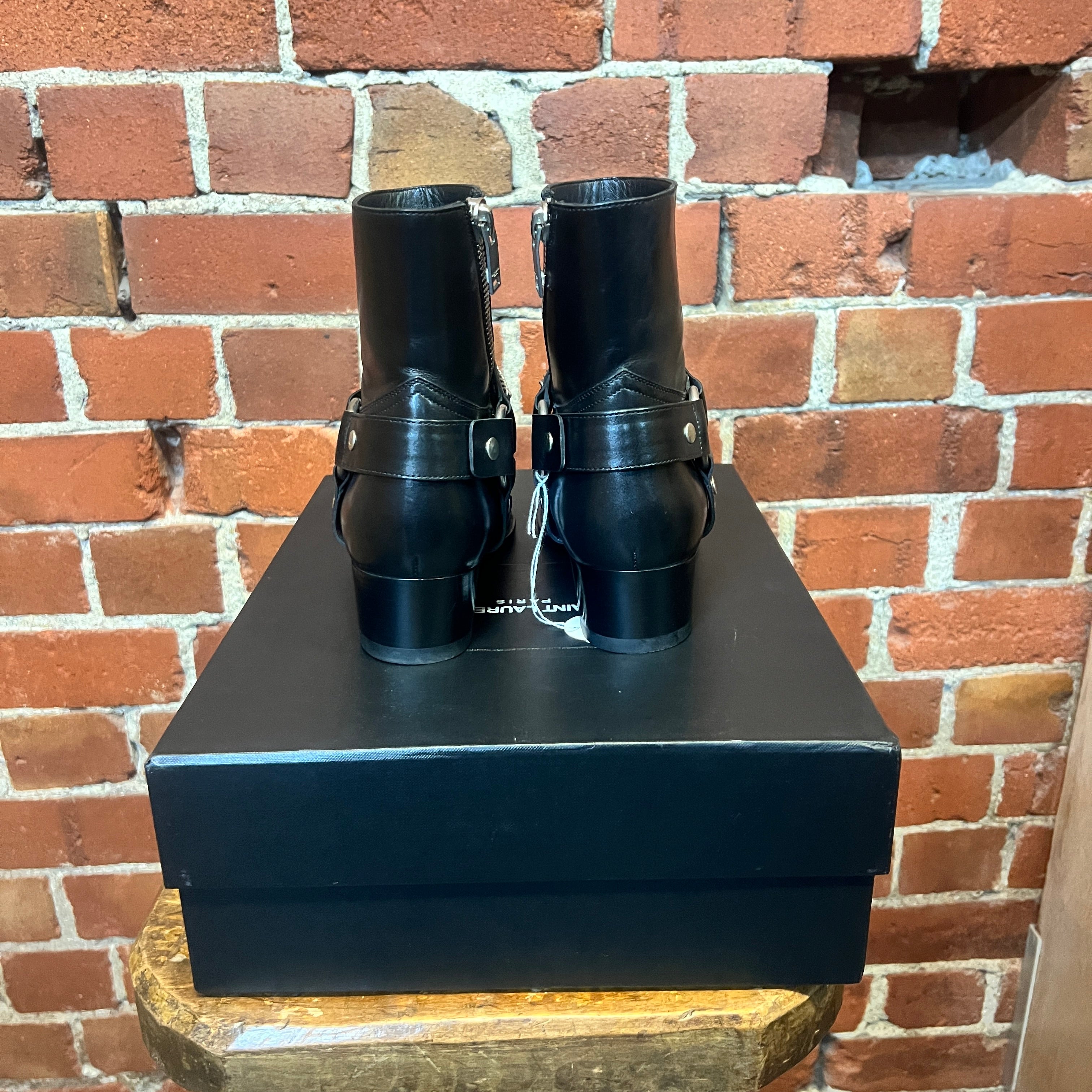 SAINT LAURENT leather moto boots 39