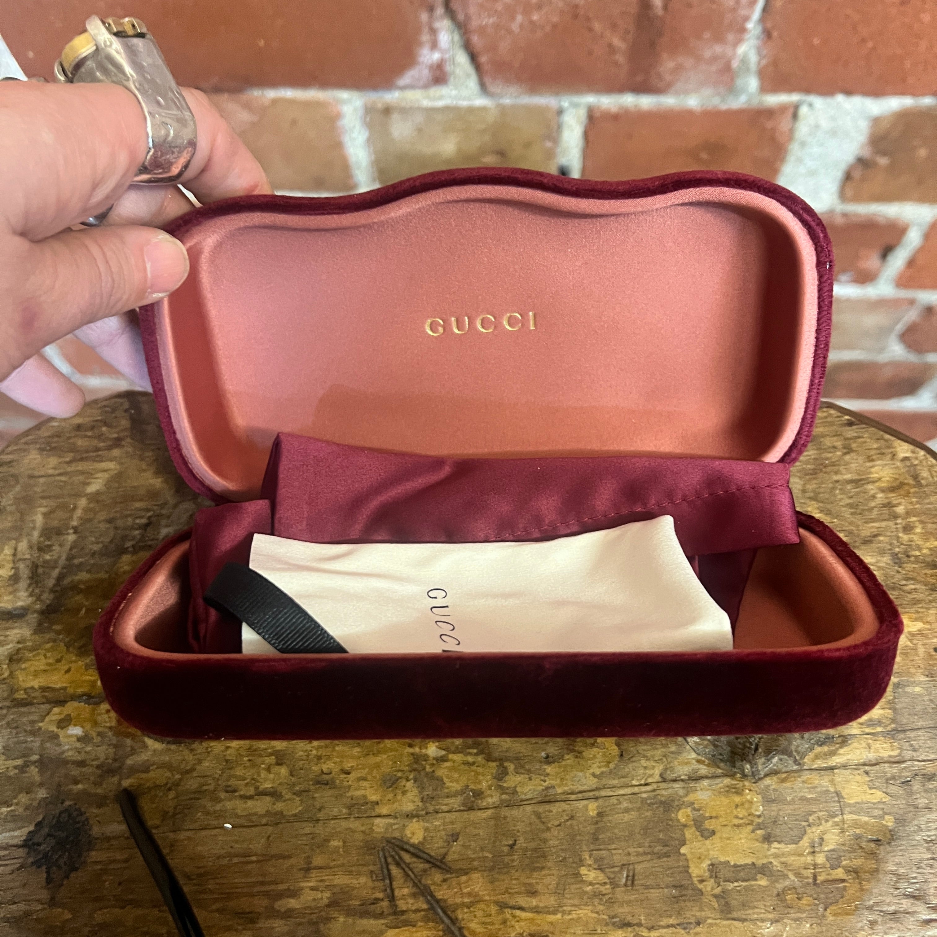 GUCCI horse-bit side sunglasses