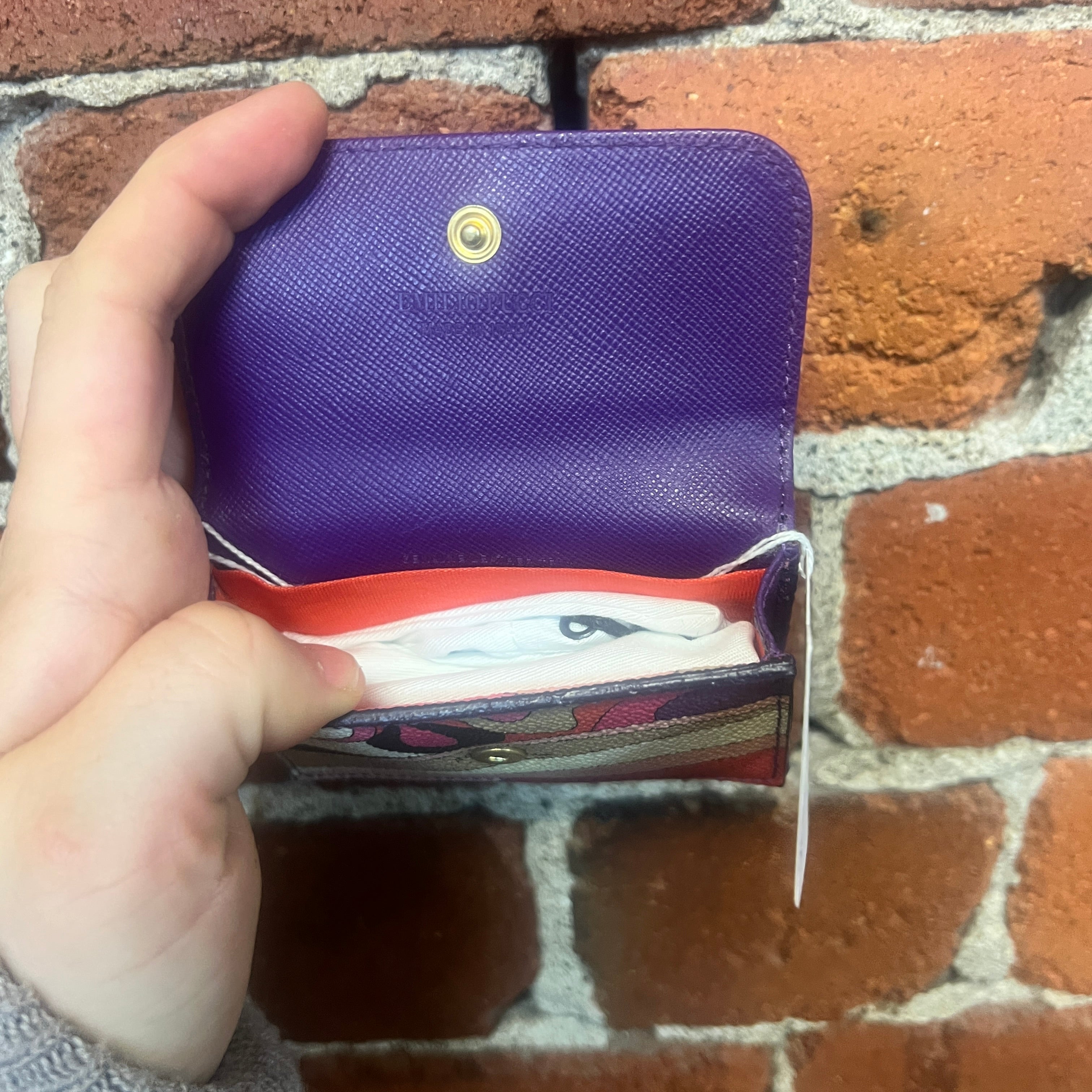 PUUCI wallet