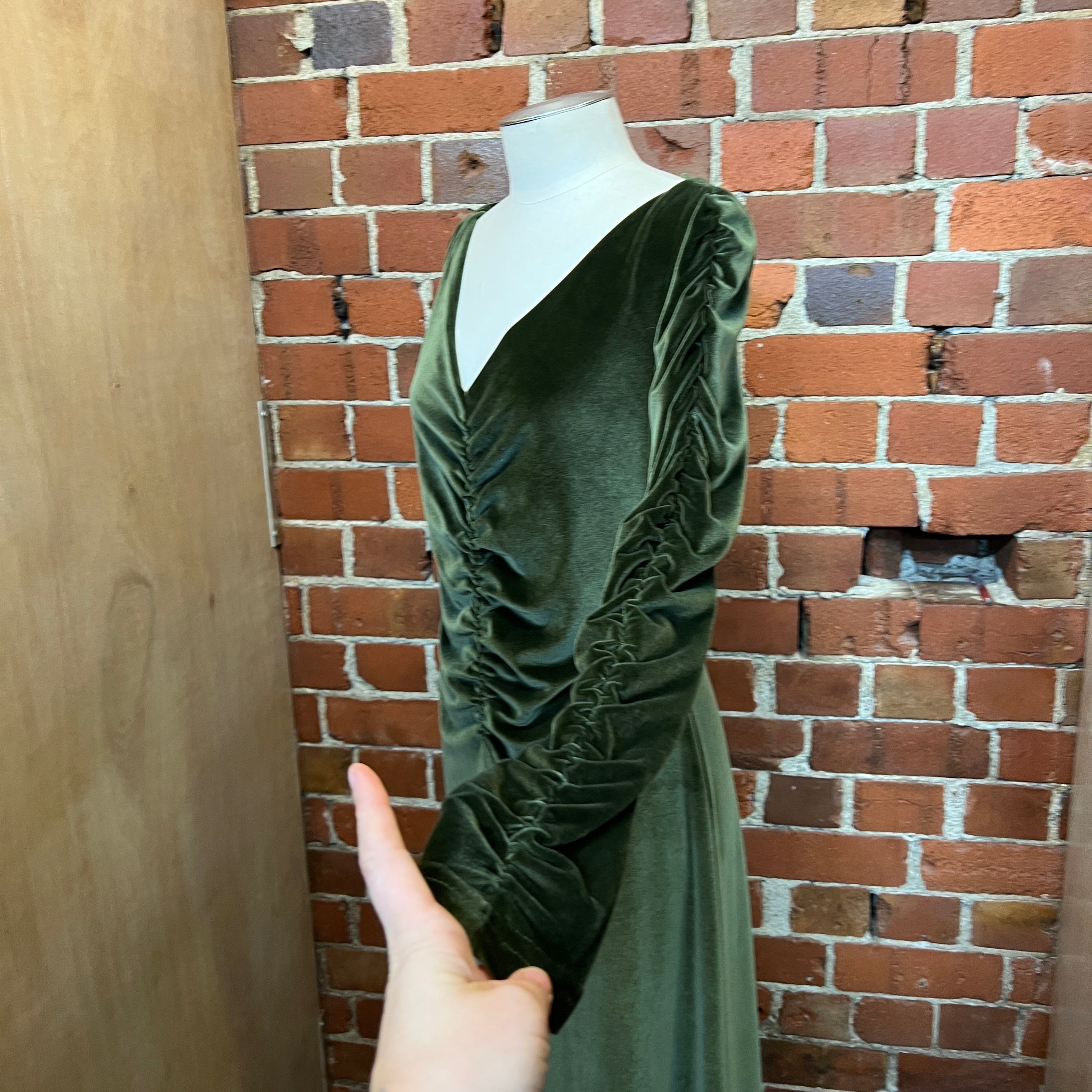 KATE SYLVESTER velvet evening gown Wellington Hunters and Collectors KATE SYLVESTER velvet evening gown Wellington Hunters and Collectors