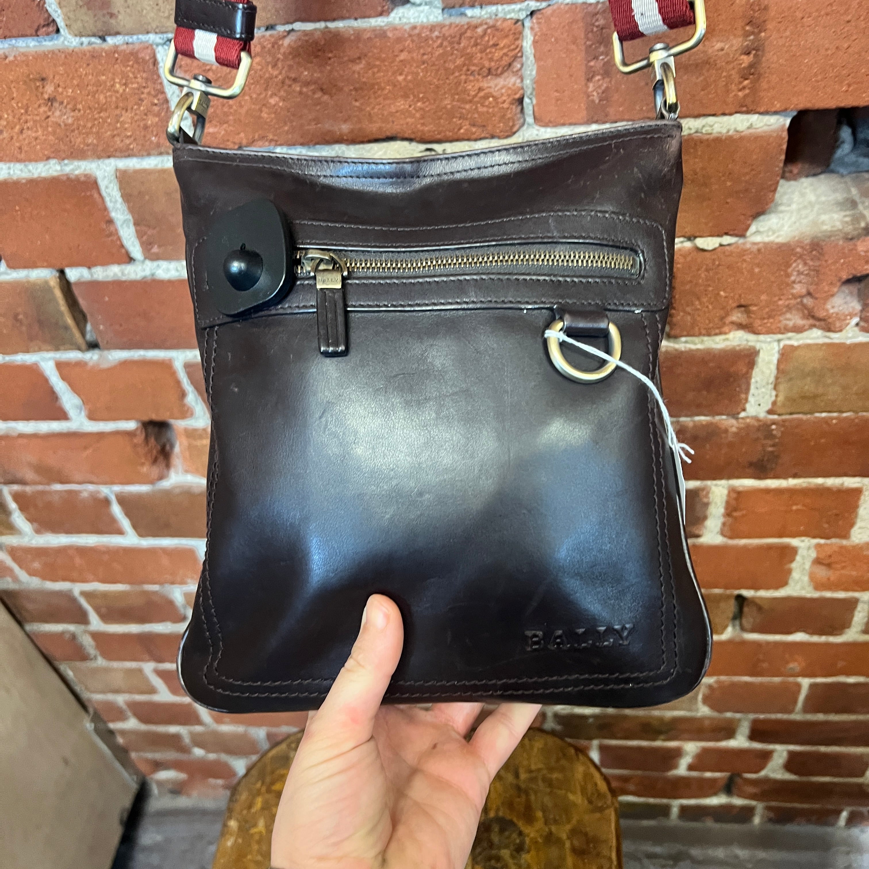 BALLY leather messenger bag