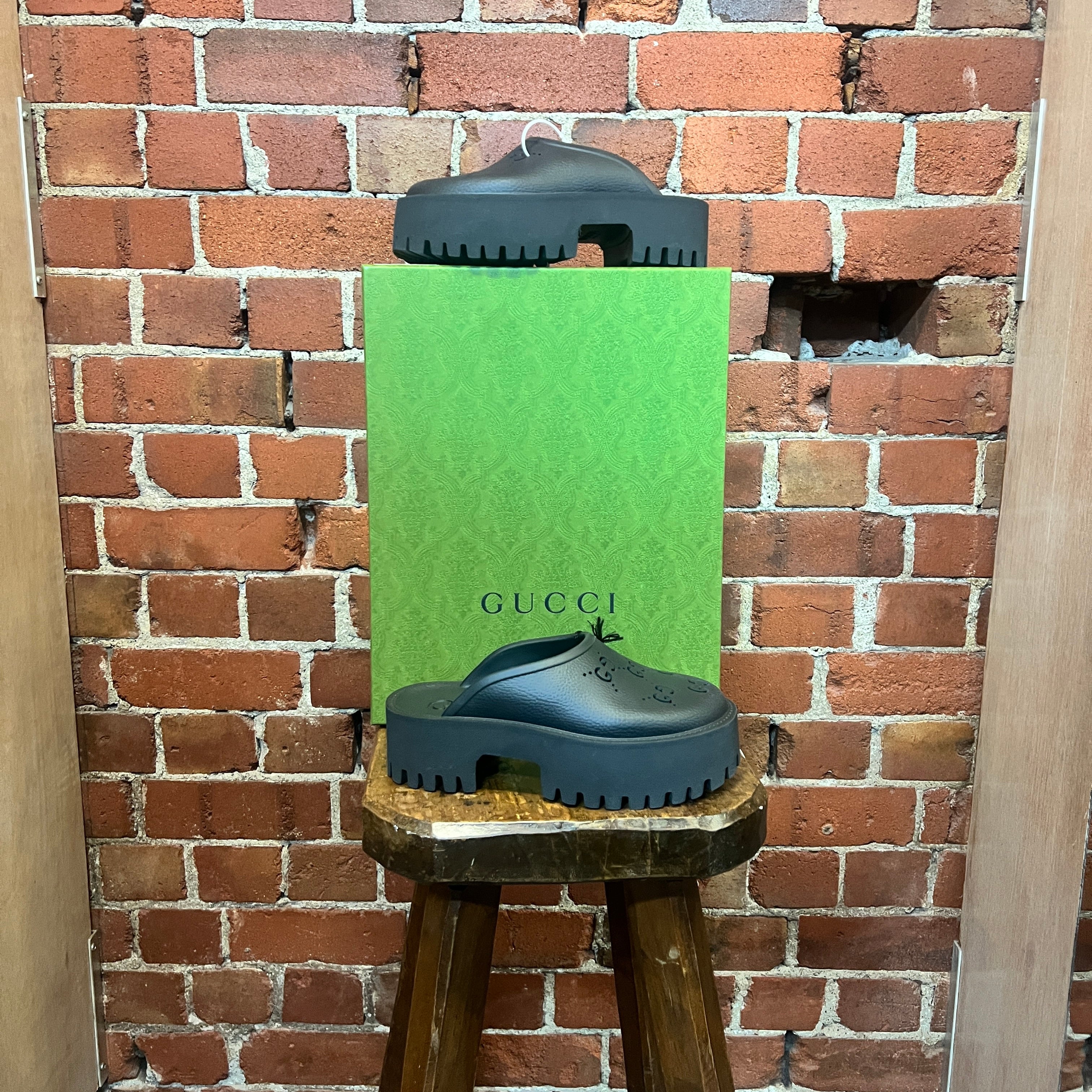 GUCCI rubber mules 36