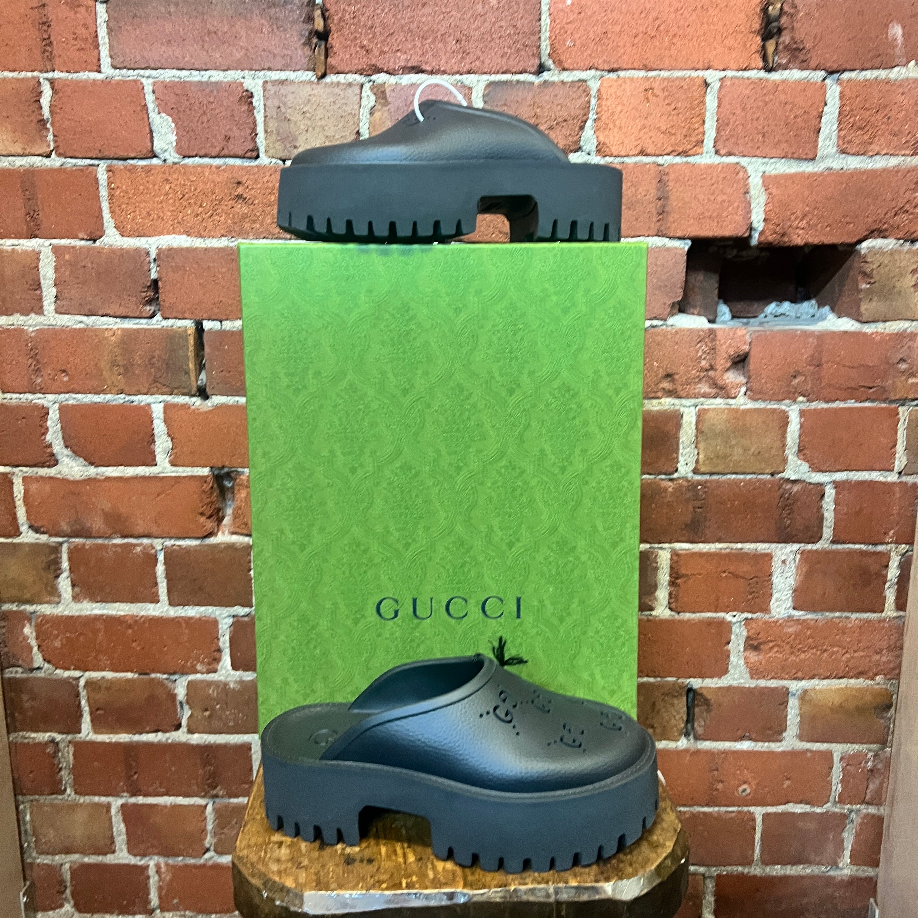 GUCCI rubber mules 36