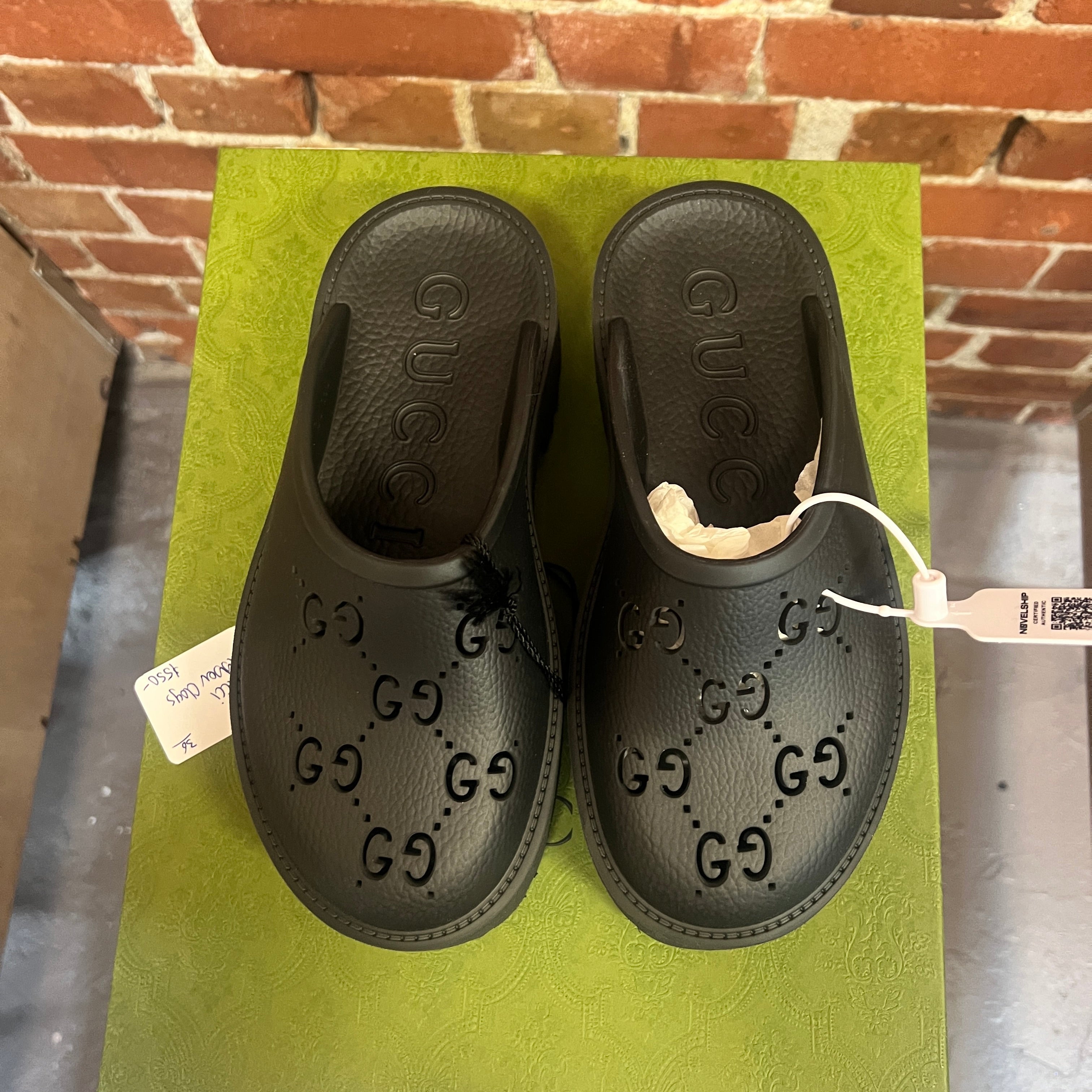 GUCCI rubber mules 36