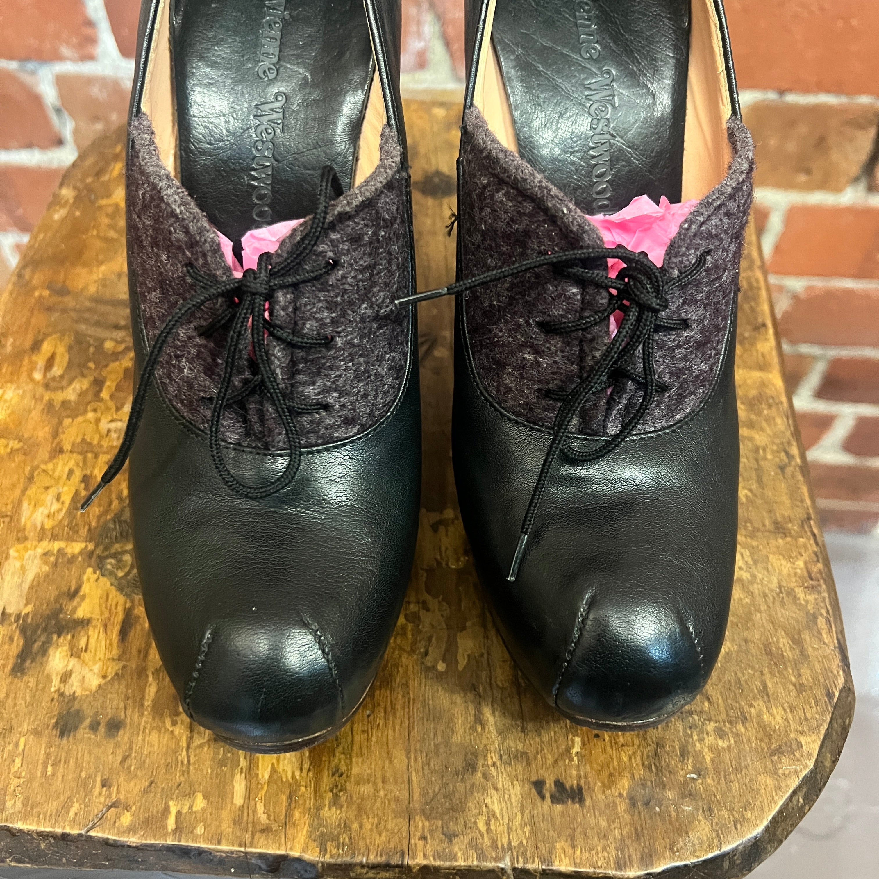 VIVIENNE WESTWOOD 1990's wool and leather heels 37