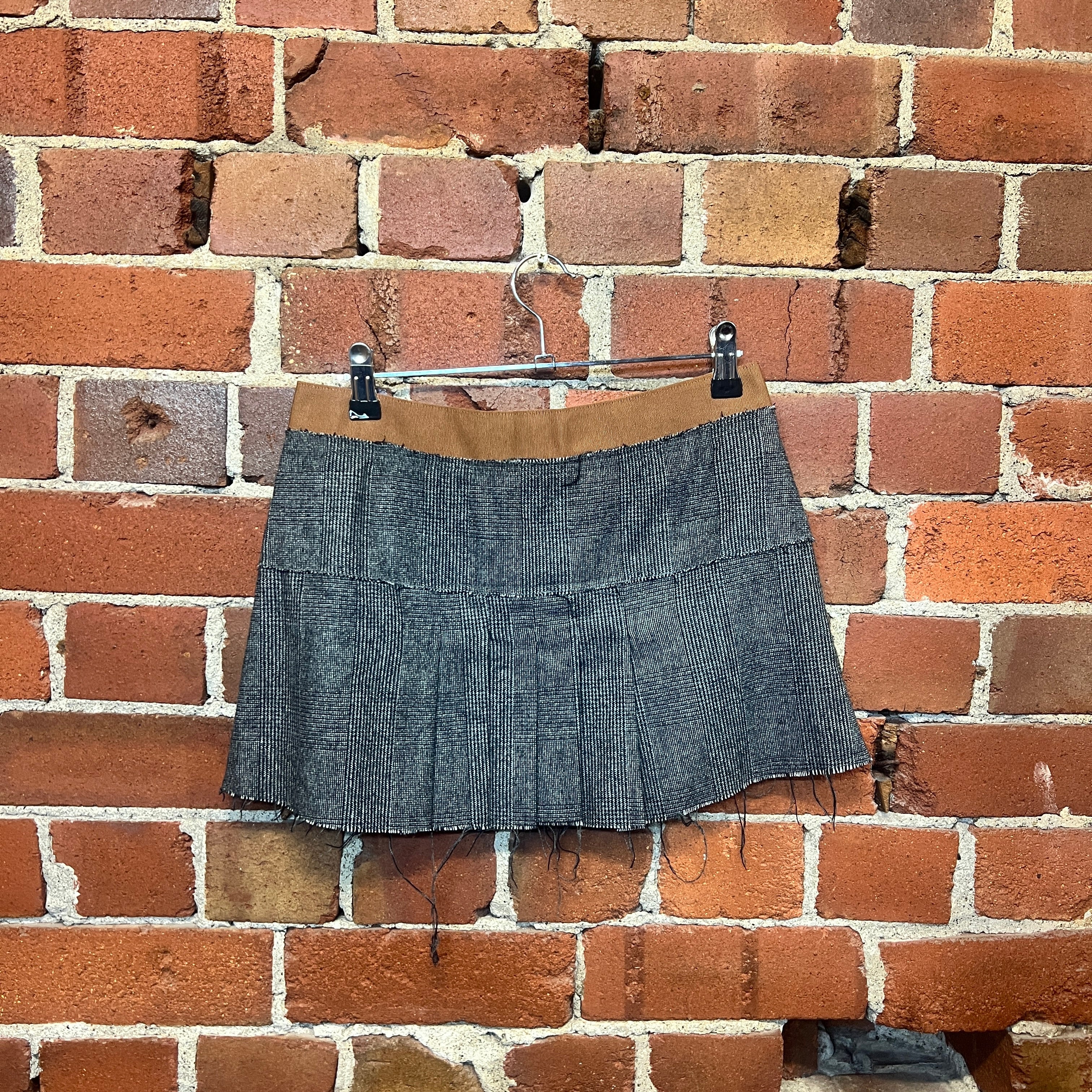 DOLCE AND GABBANA mini skirt